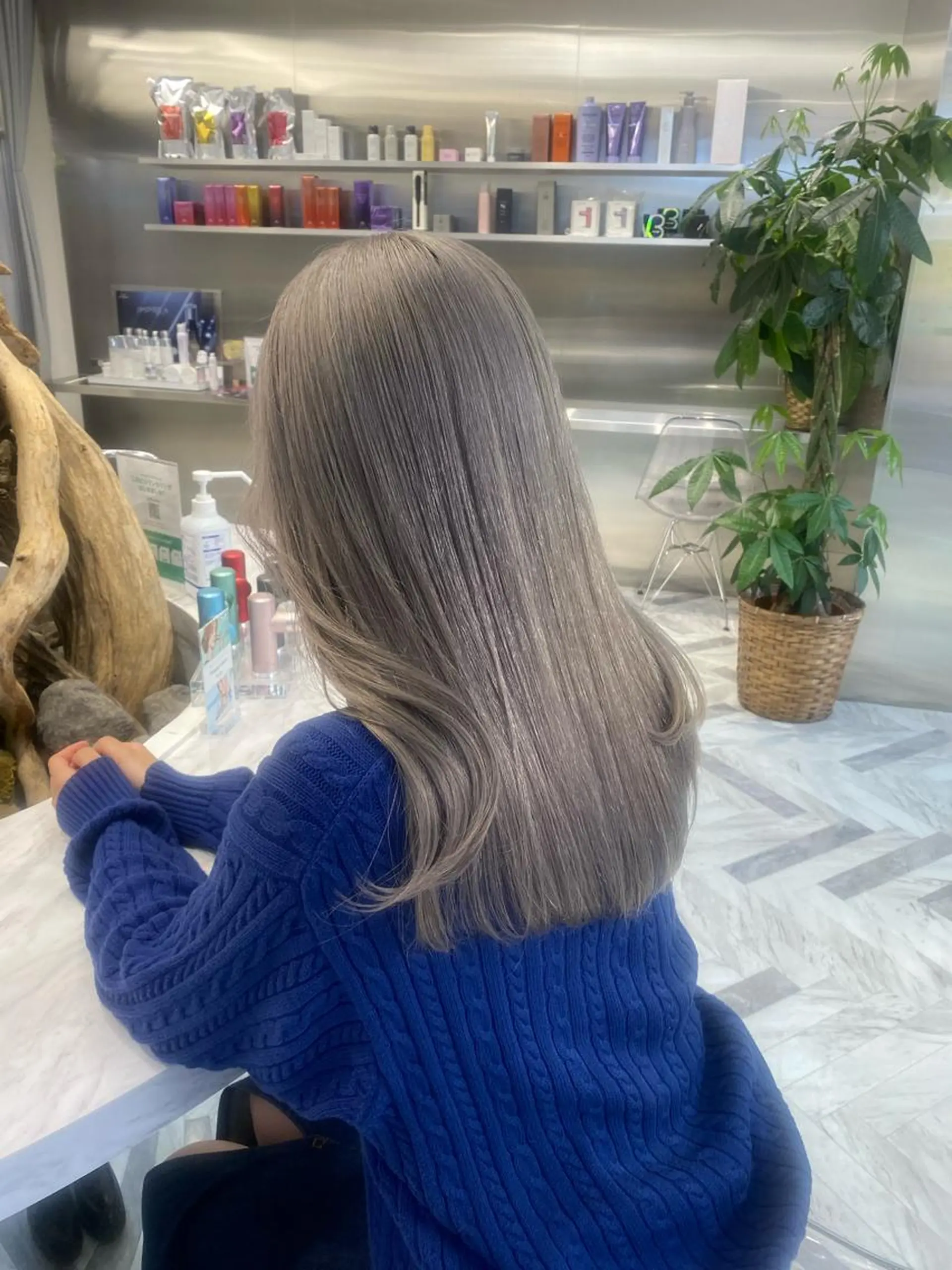 セミロング カラー BAROQUE🎀 SERA🩰のヘアスタイル