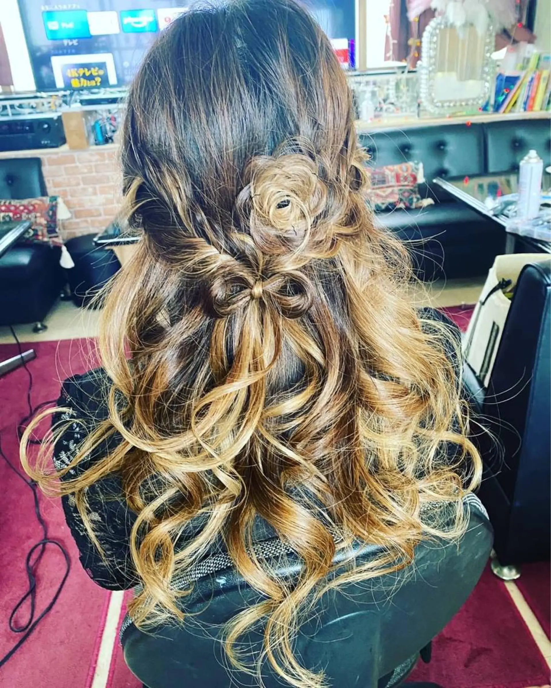 ロング ロング 銀河 ティンガーラのヘアスタイル