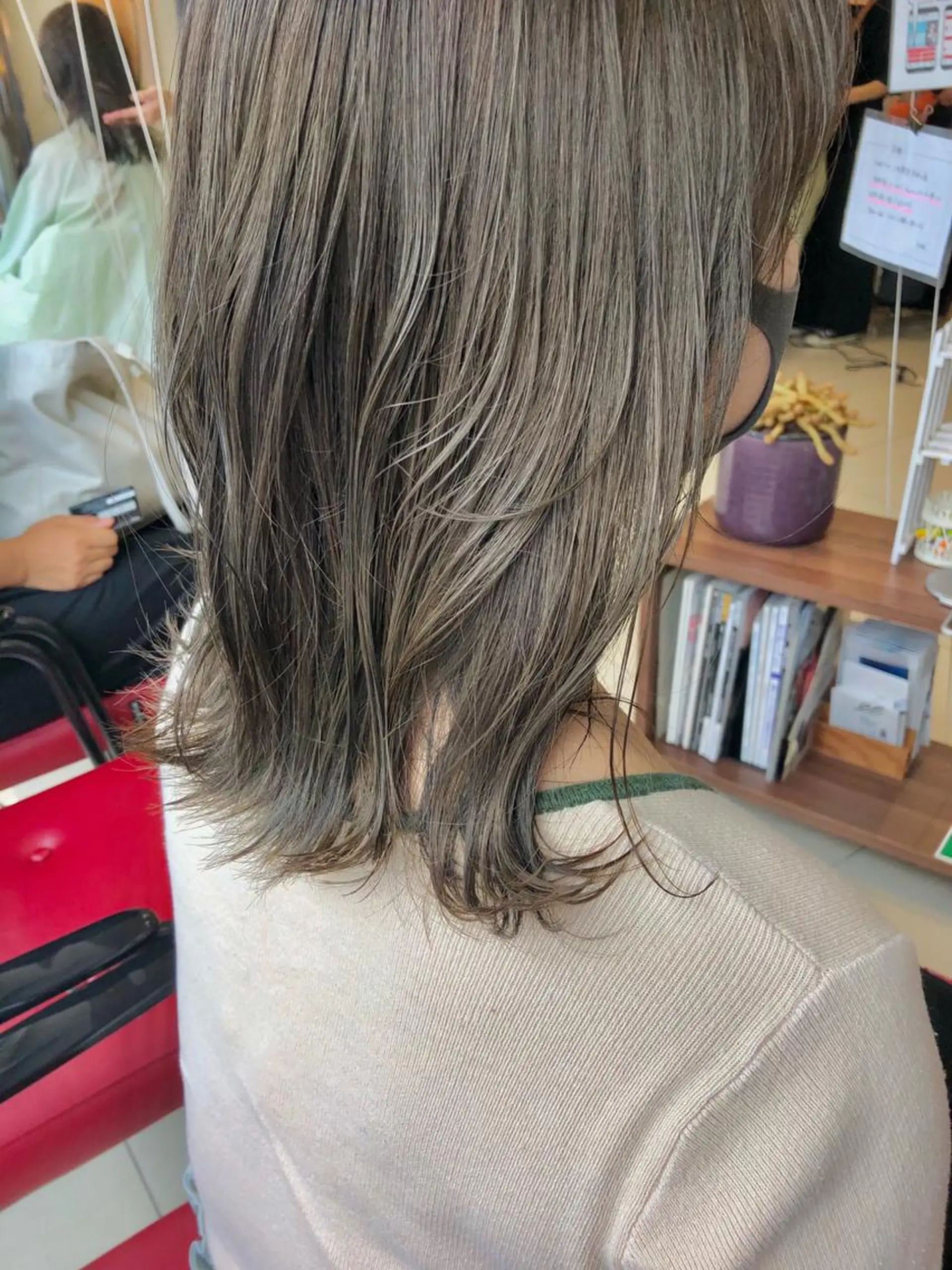 セミロング カット ヘアカラー トリートメント 🌼こやま かおり🌼のヘアスタイル