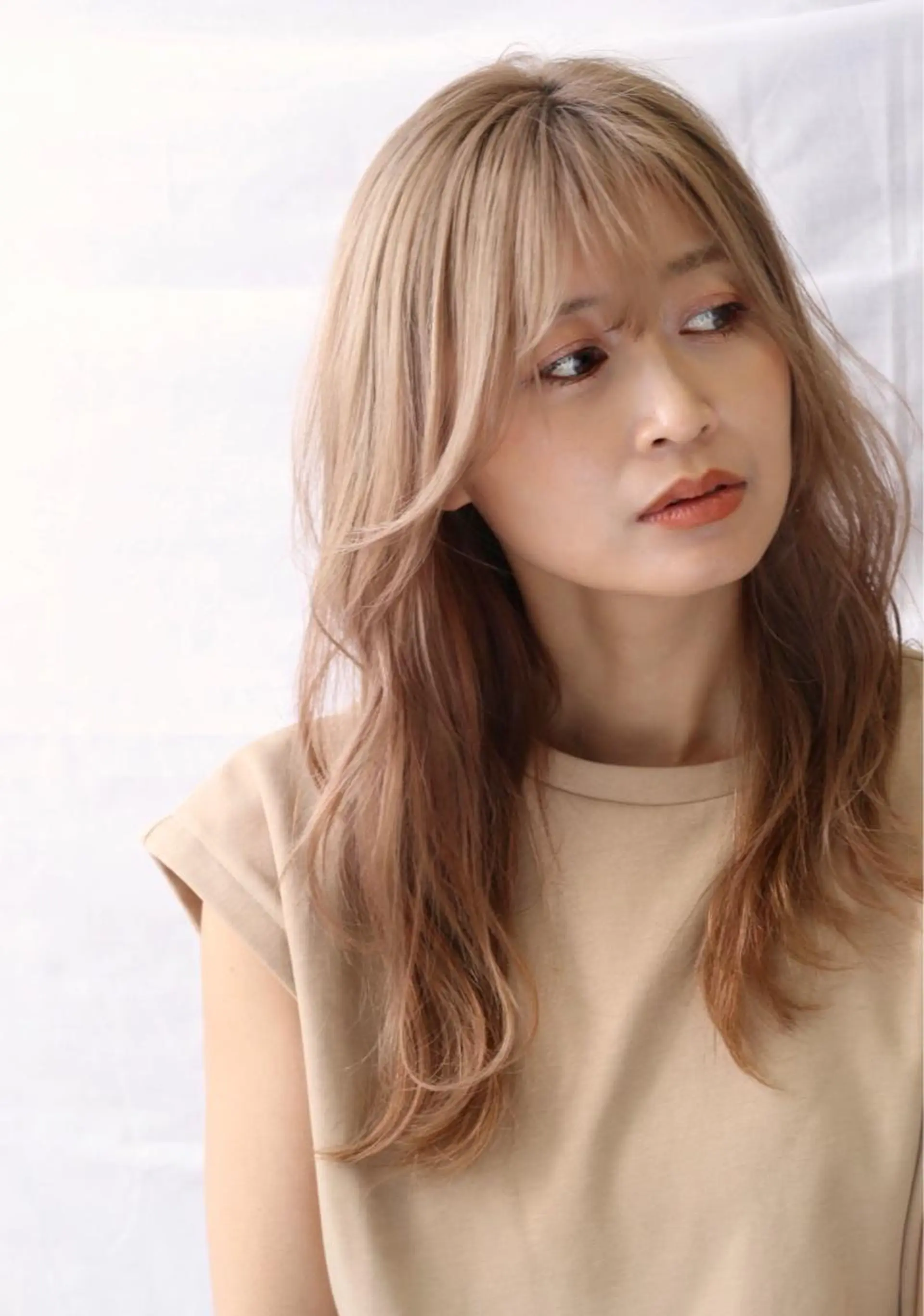 セミロング カラー ブリーチ イルミナカラー 髪質改善 似合わせカット 酸性ストレート 今井［透明感カラー 表参道/髪質改善］のヘアスタイル