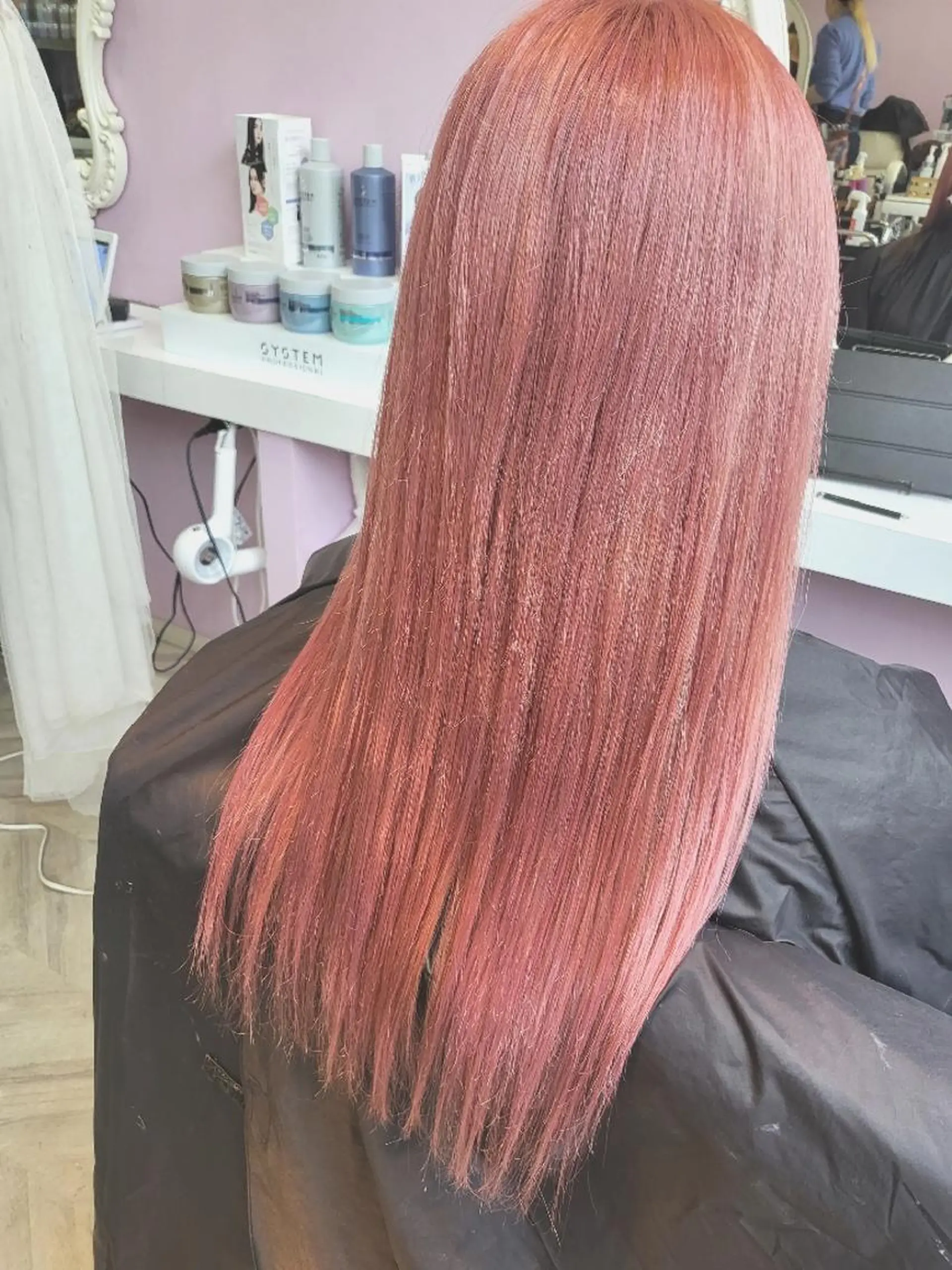 ロング カラー ヘアアレンジ ピンクカラー ホワイトピンク ヘアカラー トリートメント ナカシマ  アユミのヘアスタイル