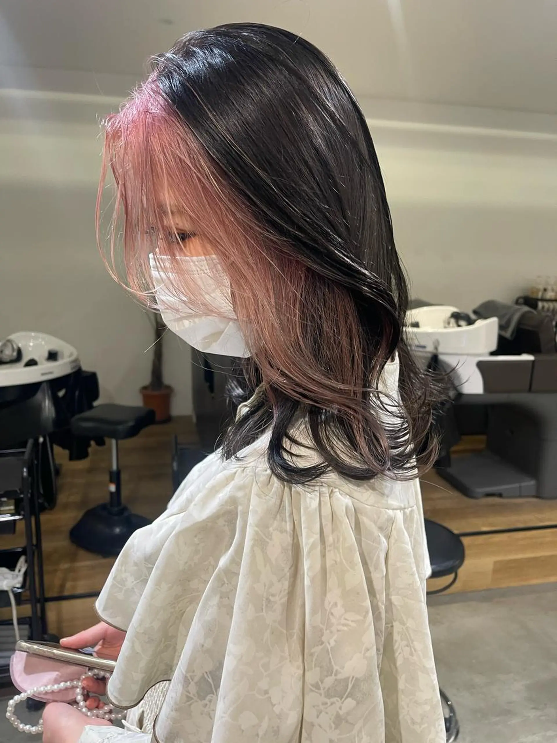 ミディアム ミストバング Licol所属・髪質改善サロン Licolフリー予約のヘアスタイル