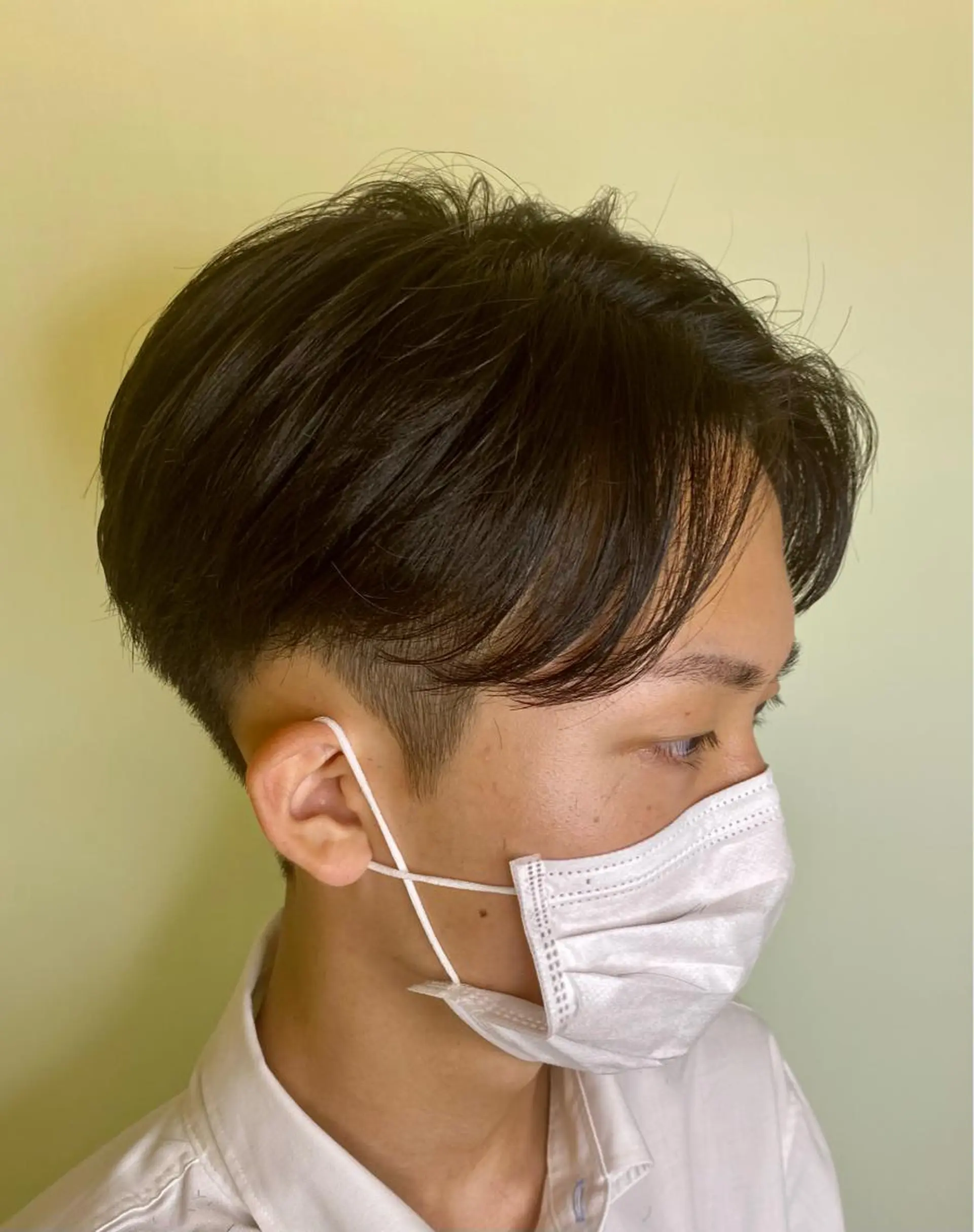 ショート メンズ センターパート メンズパーマ カット 塩谷黎✨ブリーチカラ ーメンズパーマ✨のヘアスタイル