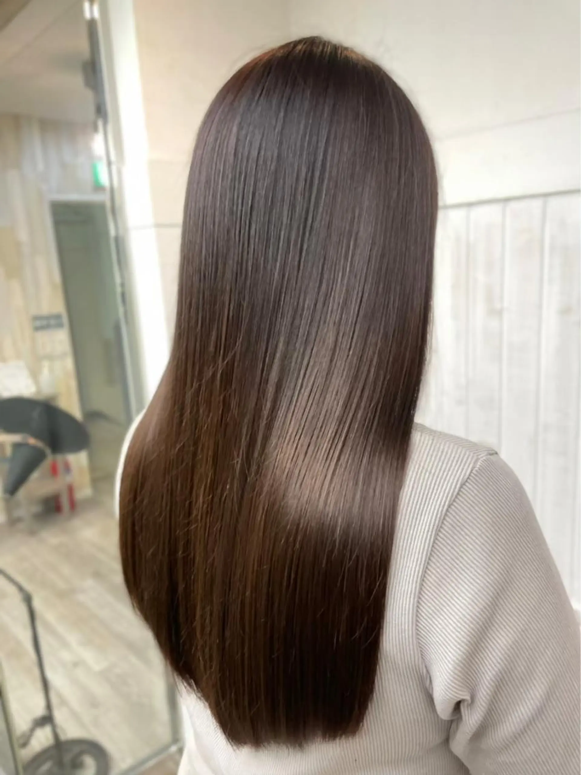 ロング カラー パーマ アディクシーカラー アッシュ バレイヤージュ ベージュカラー ブリーチ N° +aero 横浜のヘアスタイル
