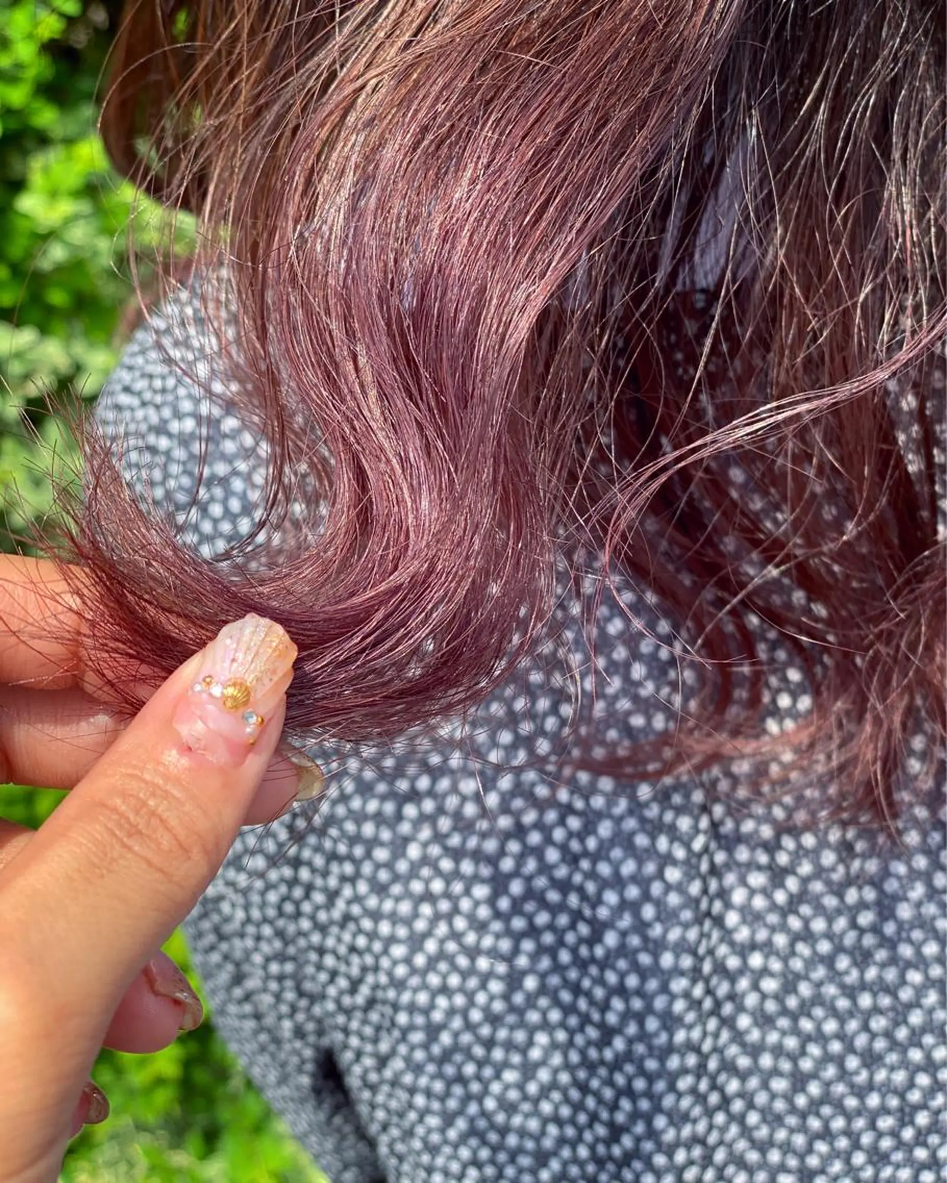 セミロング カラー 荒木 ひろかのヘアスタイル