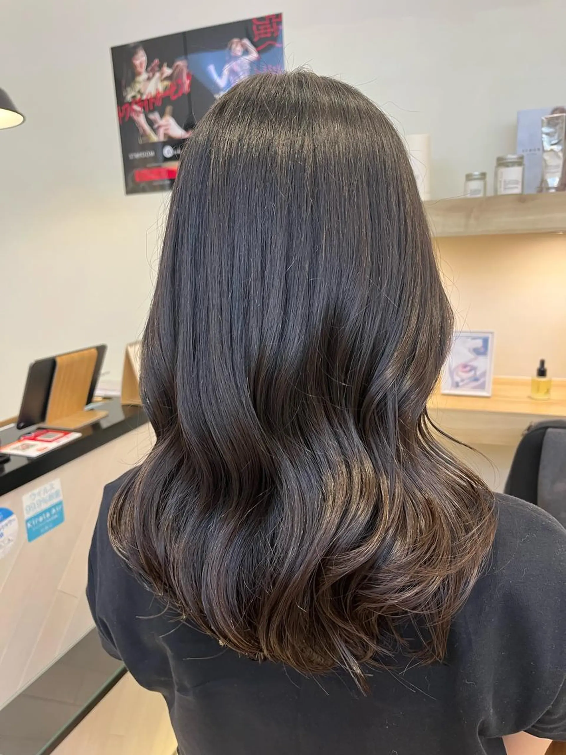 ミディアム カット トリートメント コテ巻き風パーマ🫧 麻尋のヘアスタイル