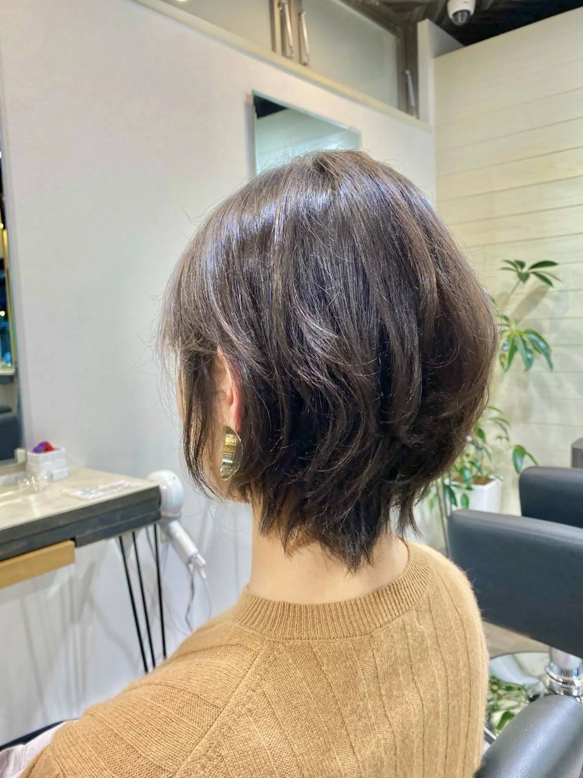ショート カラー ハンサムショート アディクシーカラー バレイヤージュ ブリーチ ケアブリーチ カット ヘアカラー unpeu hair  二条所属・先着1名様限定 カット無料のヘアスタイル