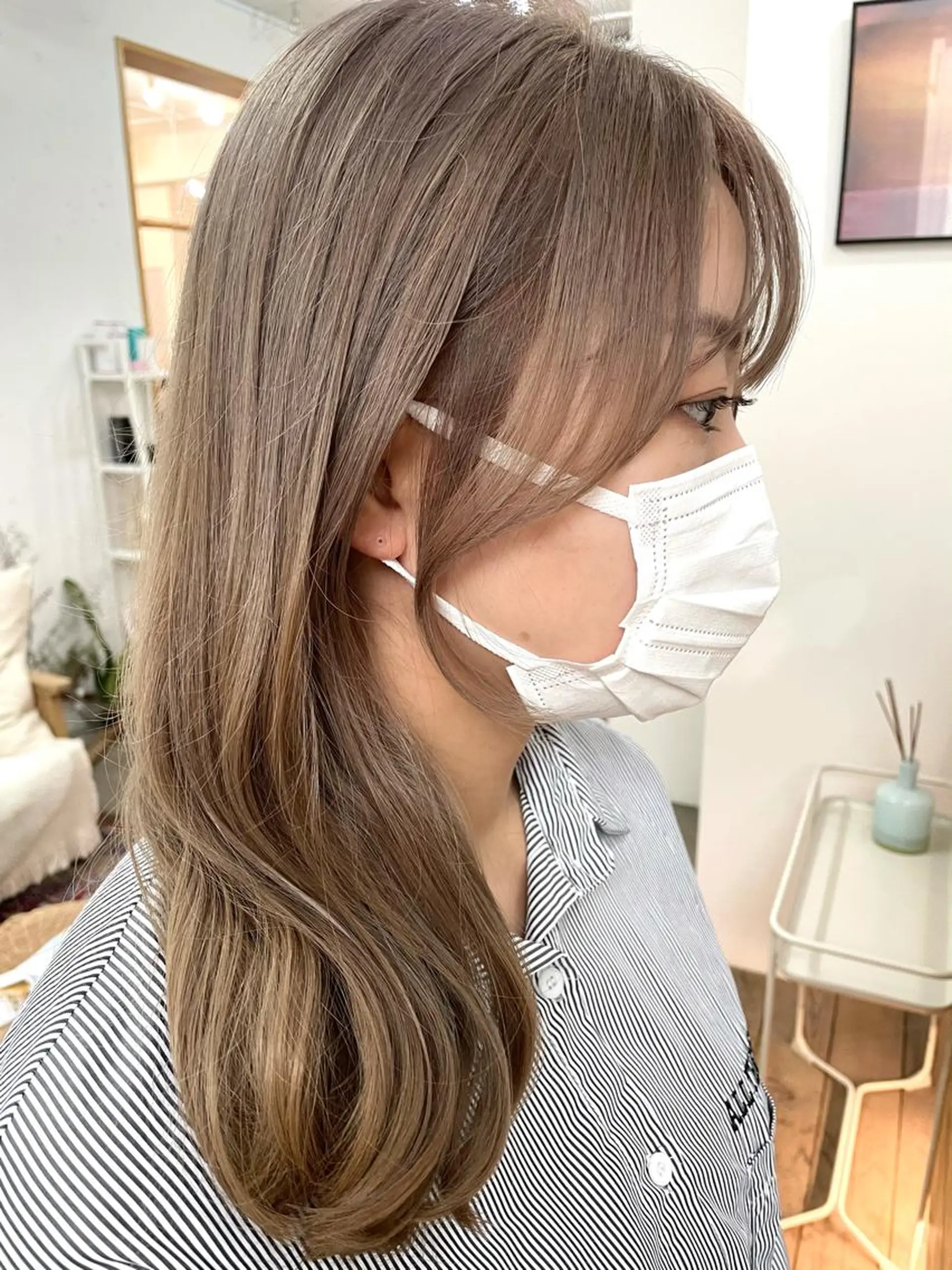 ロング カラー エギョモリ 韓国風ヘア ヘアカラー トリートメント chama レイヤーカットのヘアスタイル