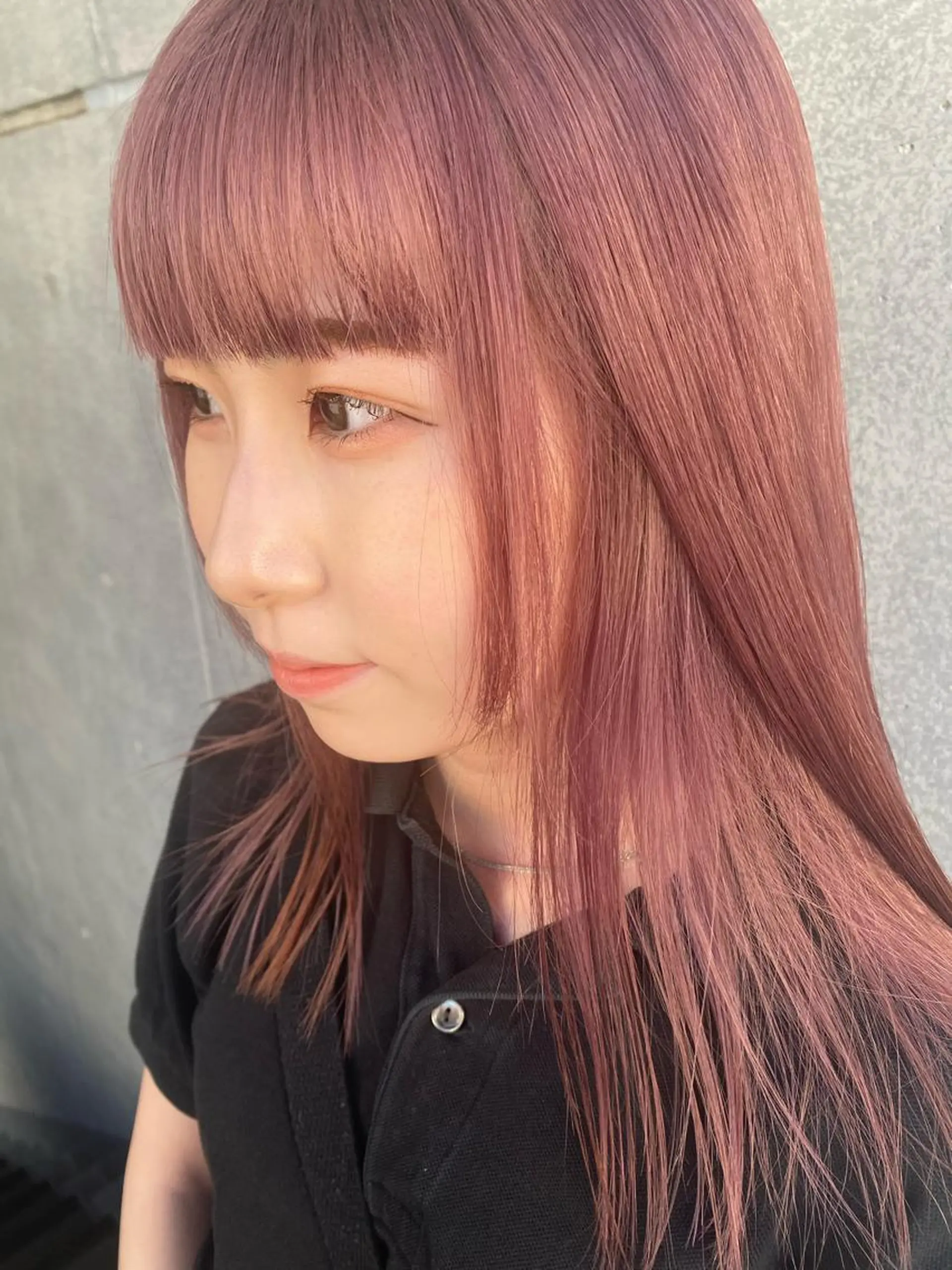 ミディアム カラー ベージュカラー ピンクカラー ピンクベージュ ヘアカラー トリートメント Yahiko ハイトーンのヘアスタイル