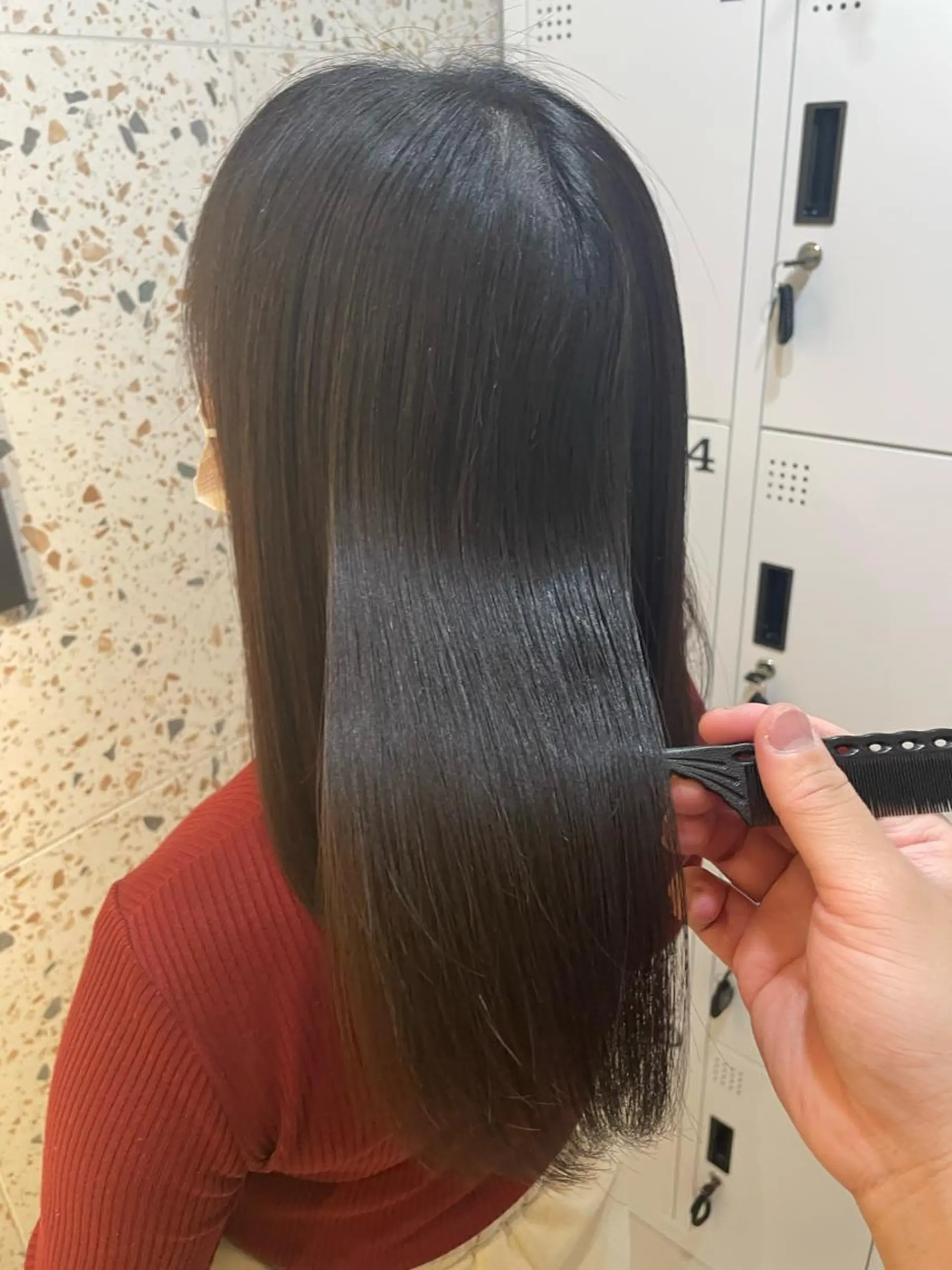 ロング カラー ヘアアレンジ リベルテ所属・♦️髪質改善韓国レイ ヤー♦️副店長のヘアスタイル