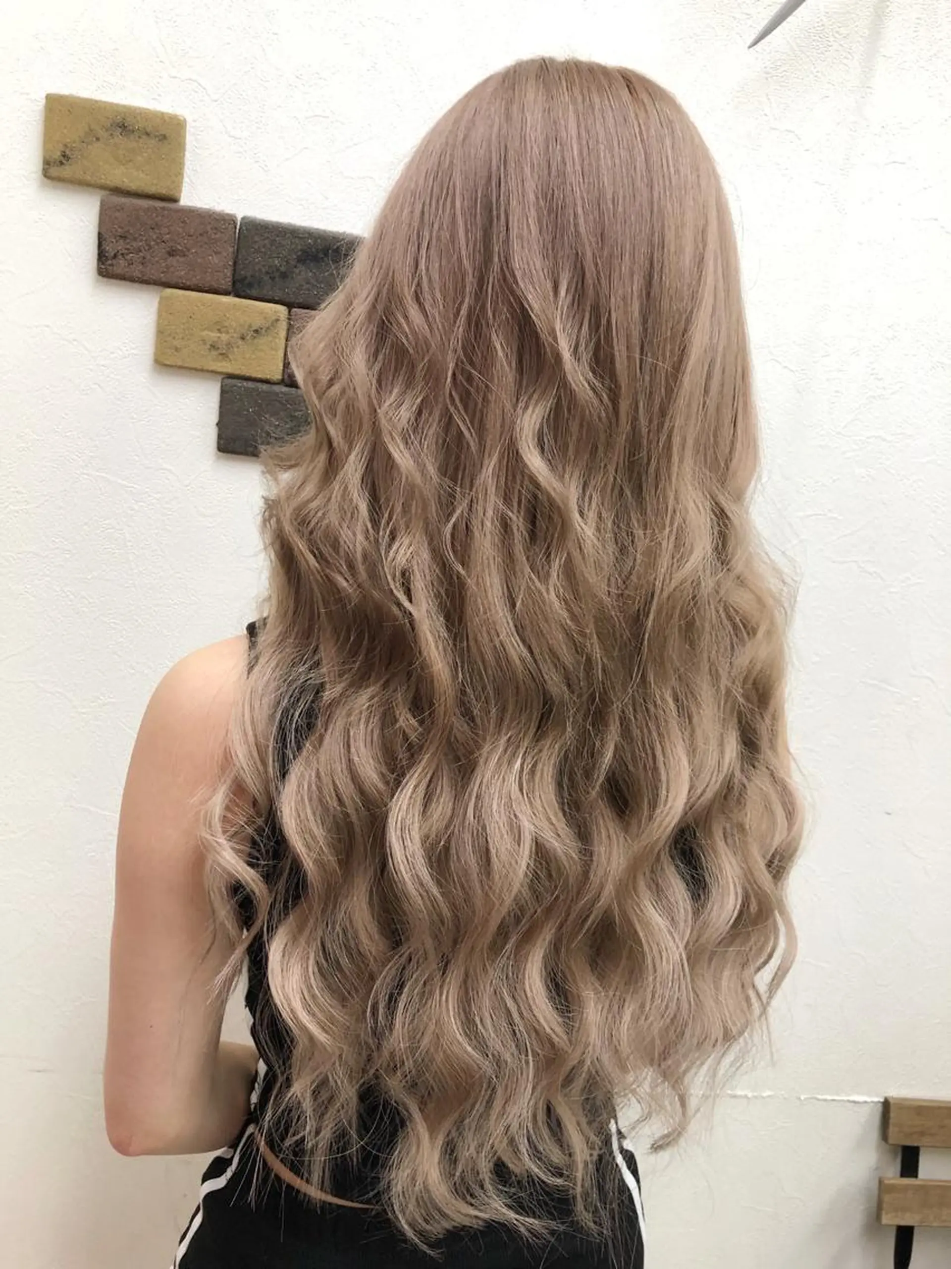 セミロング カラー ベージュカラー ヘアカラー トリートメント エクステ KEISUKE/カラ ー🐶シールエクステのヘアスタイル