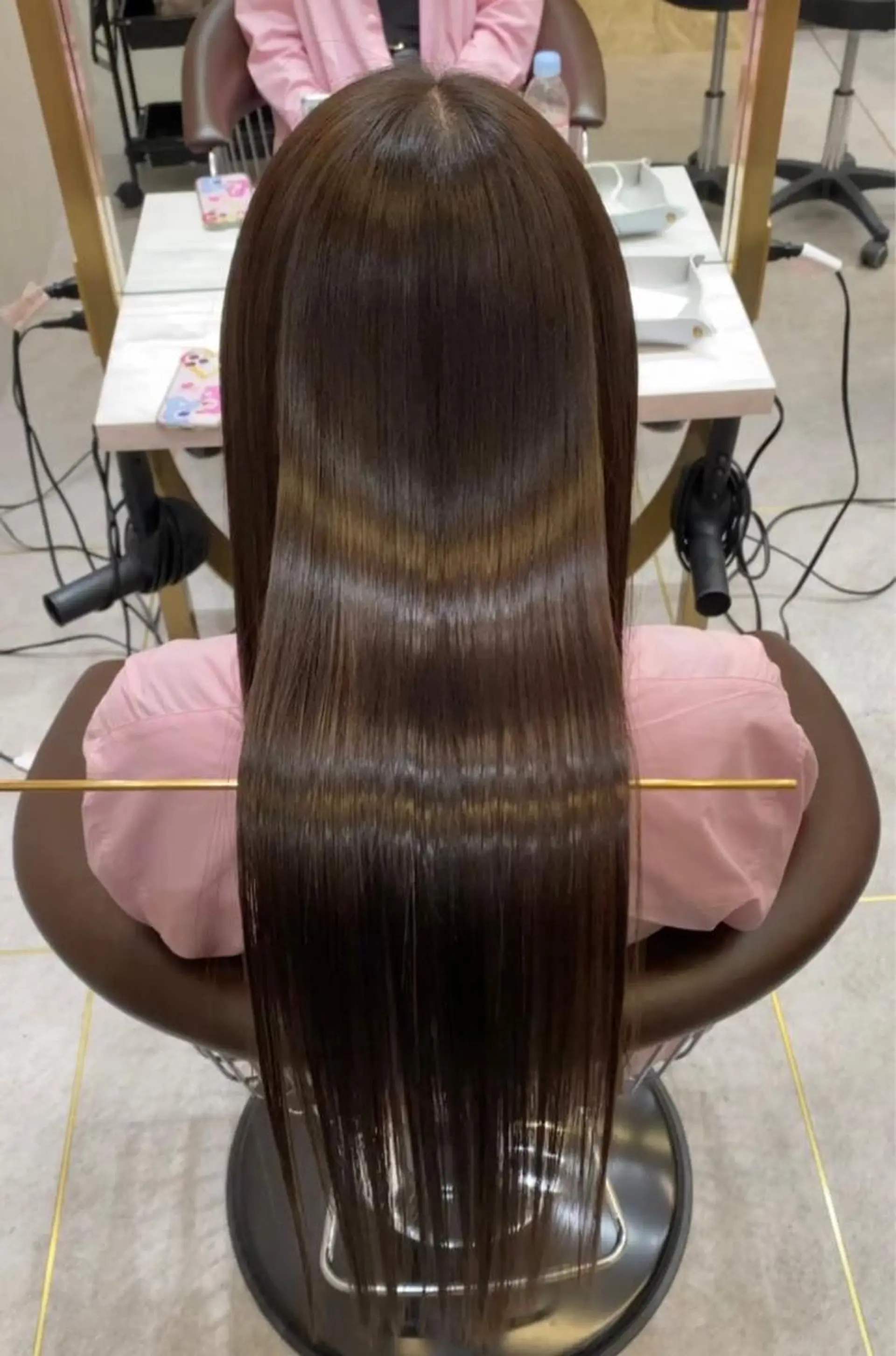 カラー カット 縮毛矯正 トリートメント 【いっせい】ブリーチ 無しＷカラー×カットのヘアスタイル