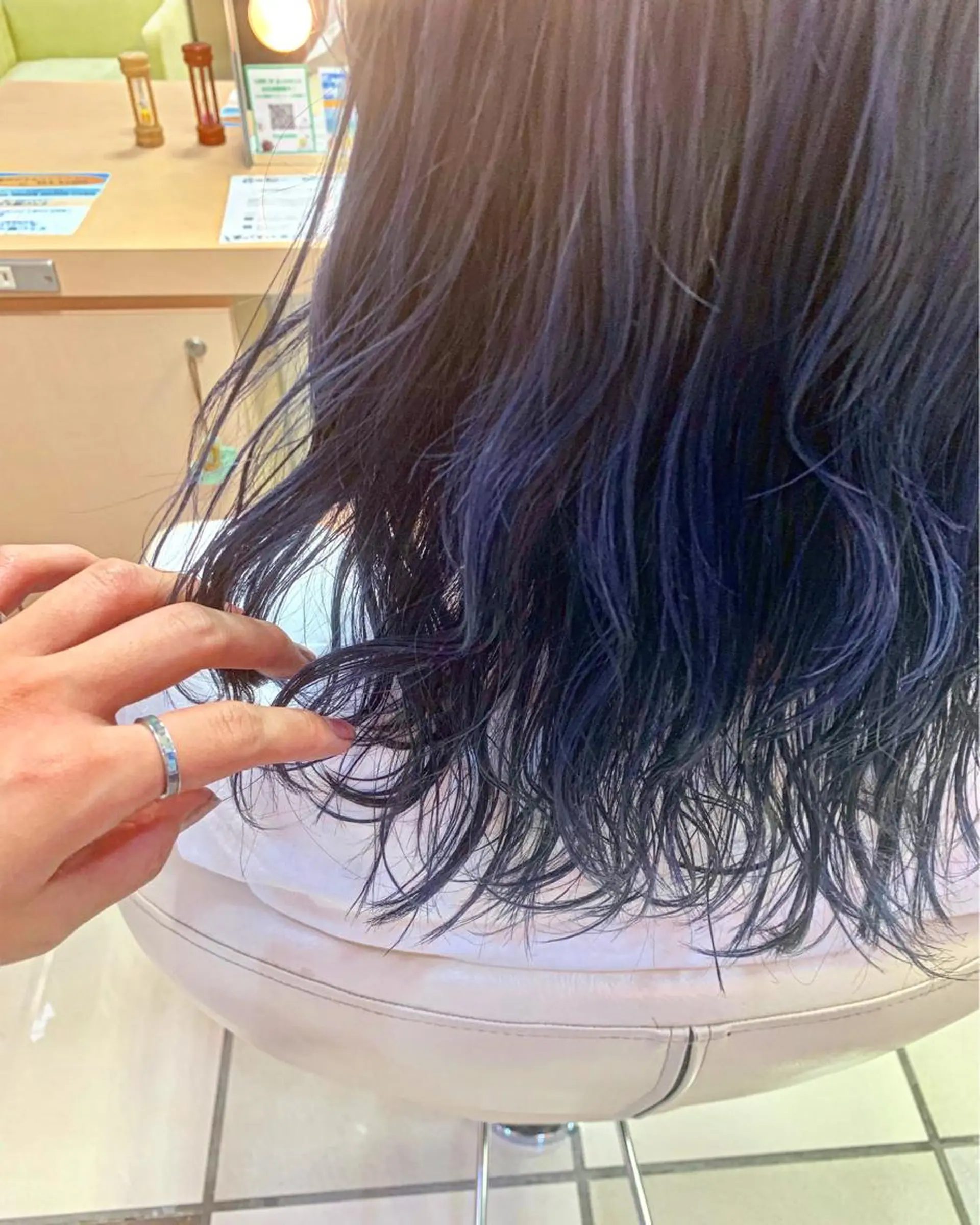 ミディアム 新宿/韓国レイヤー/ 顔周りカット松本美晴のヘアスタイル