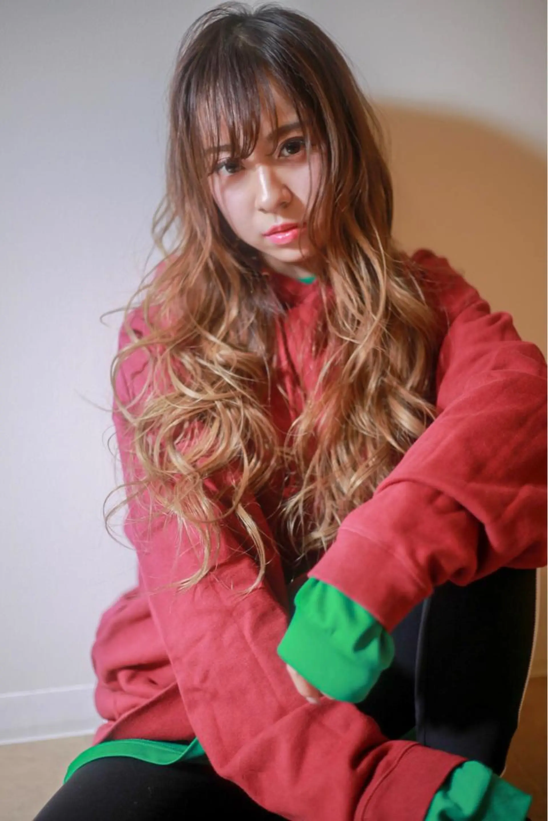 ロング カラー 伊藤 裕貴のヘアスタイル