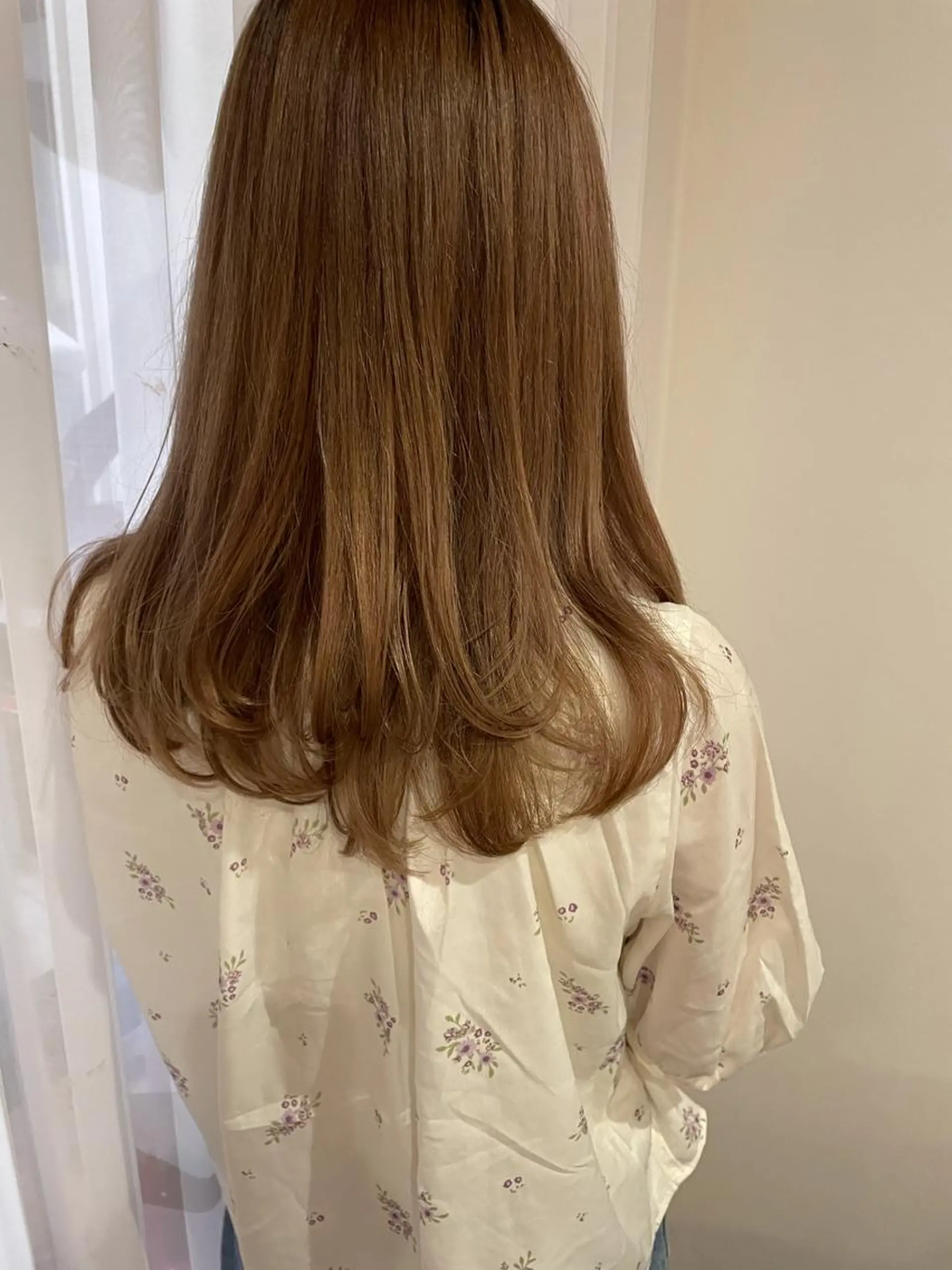 ミディアム 藤井 みなみのヘアスタイル