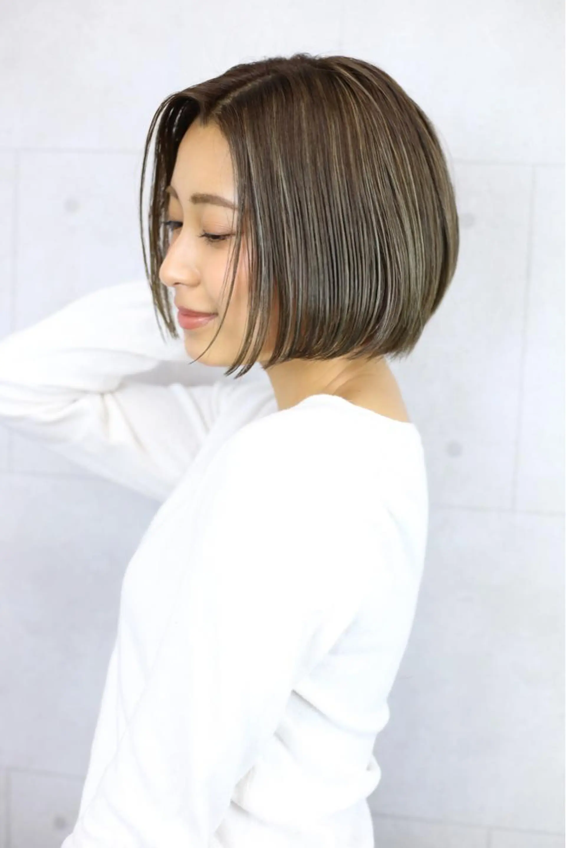 ショート カラー ベージュカラー 黒髪 ブルーカラー ブルーブラック イヤリングカラー カット ヘアカラー トリートメント ヘアセット BACANCES〜バカンス〜所属・👑👑👑👑工藤 敬👑👑👑👑のヘアスタイル