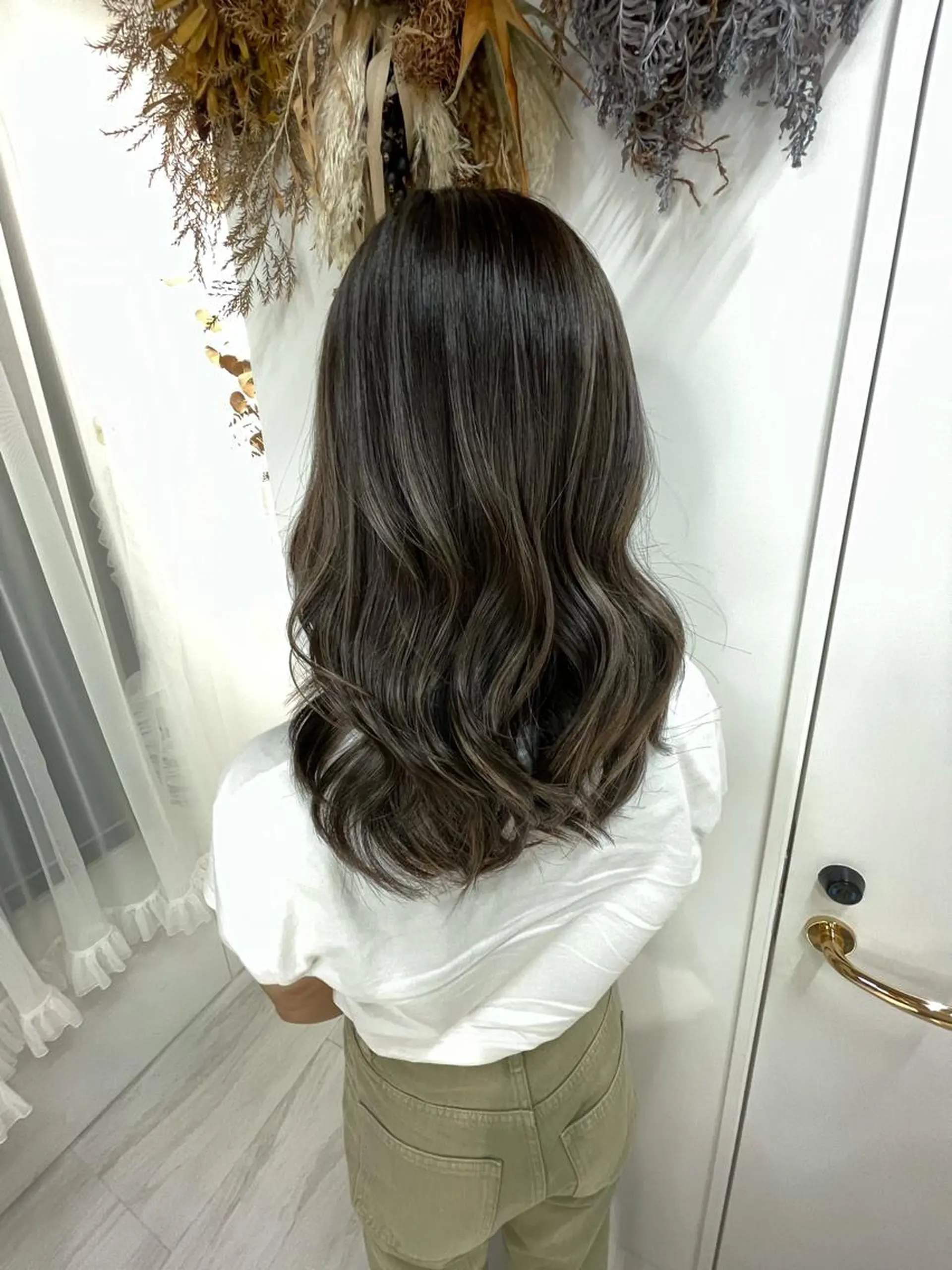 セミロング カラー Charmant所属・Charmant シェルマンのヘアスタイル