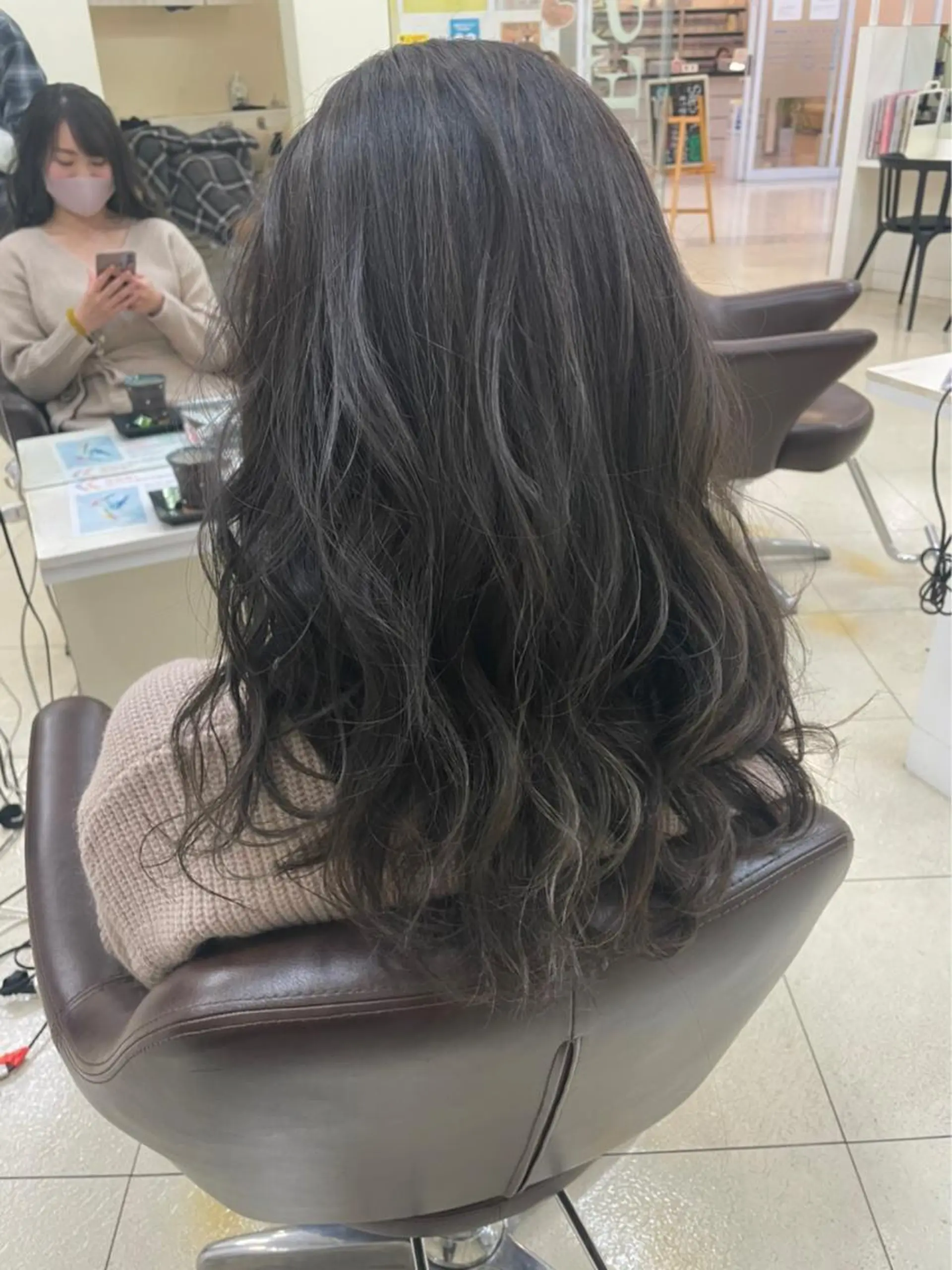 ロング カット ヘアカラー 大住 京平のヘアスタイル