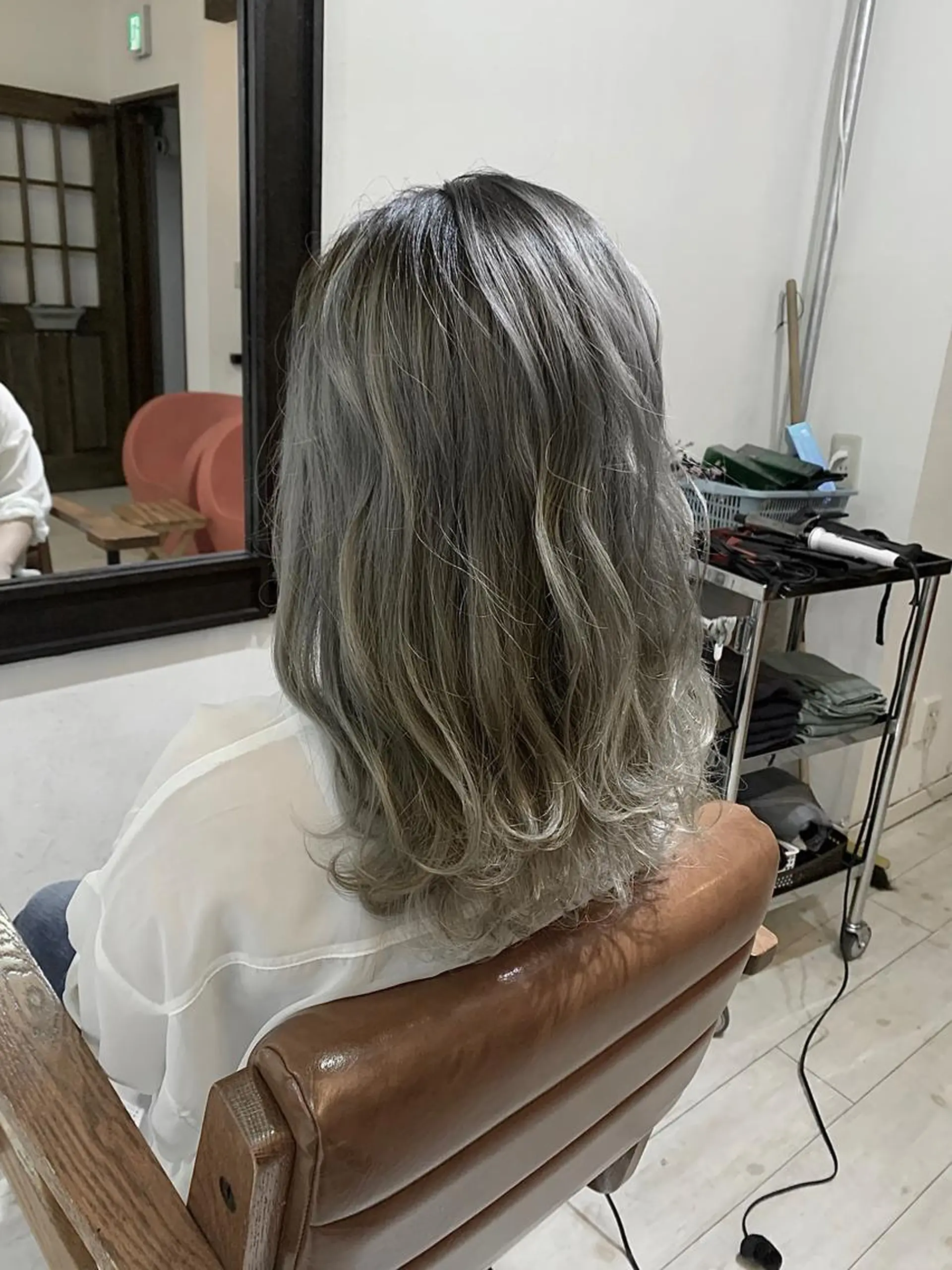 ミディアム Orque 伊藤丈晴のヘアスタイル