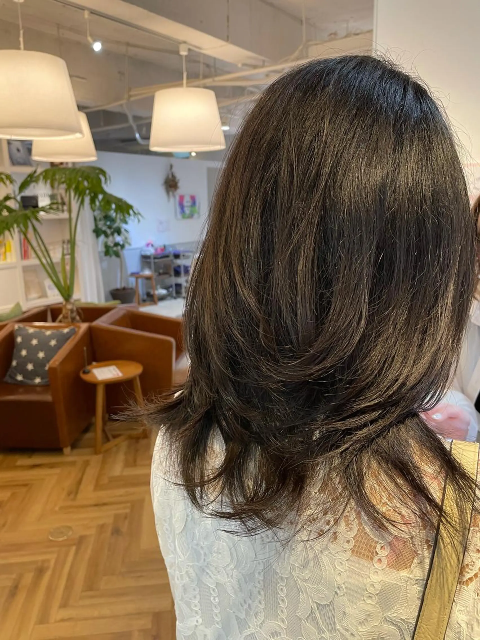 ミディアム レイヤーカット カット ヘアカラー トリートメント 過去一の柔髪ヘア 🌿IVYjoureのヘアスタイル