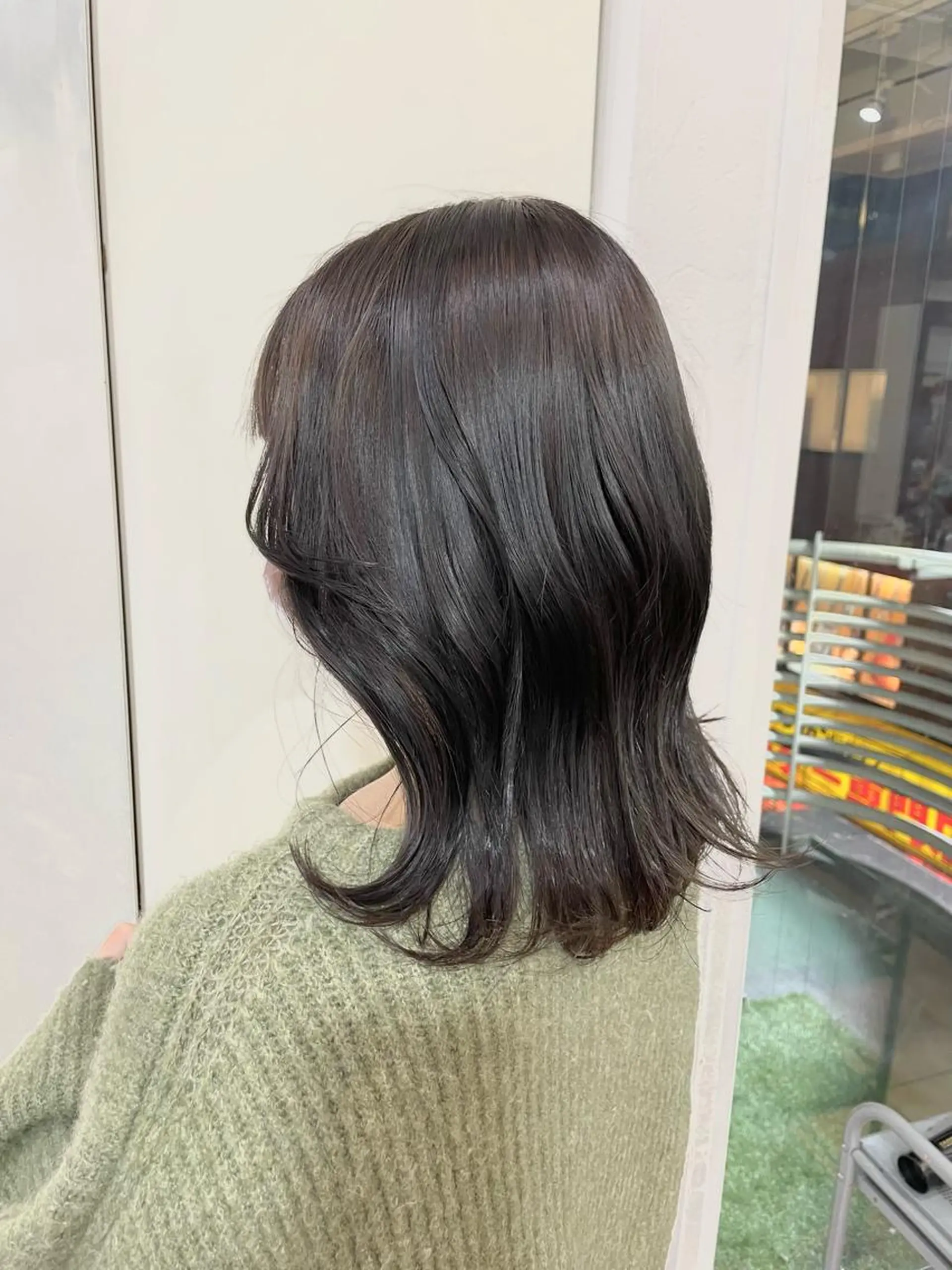ミディアム カラー アッシュ オリーブアッシュ 🦋透明感 艶カラー Rie🦋のヘアスタイル