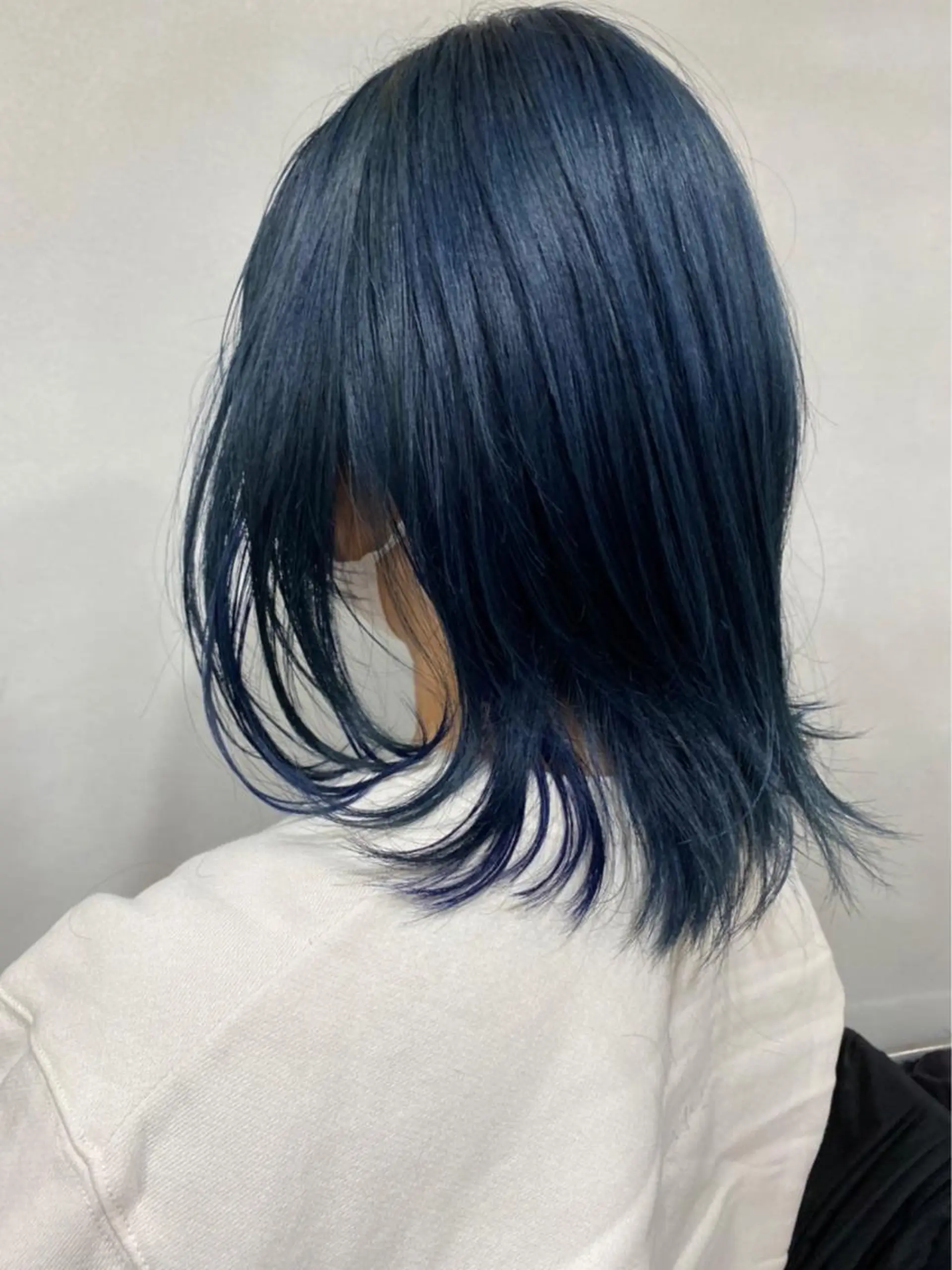 ロング カラー ブリーチ ブルーカラー et Douce所属・艶髪／髪質改善／ カワモトヒロトのヘアスタイル