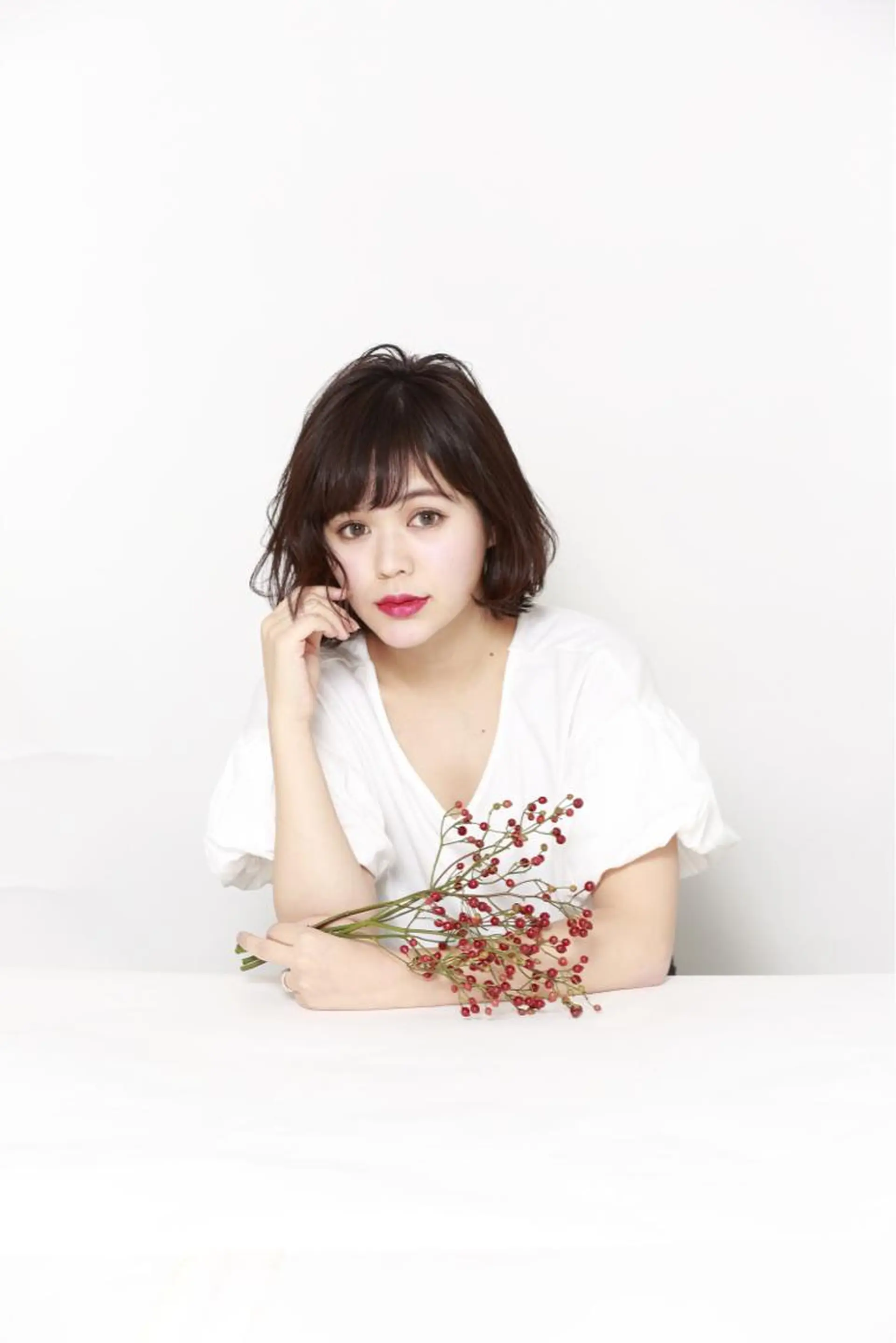 ショート カラー パーマ ボブ ニュアンスパーマ 艶髪ハイトーンカラー 💘kazueのヘアスタイル