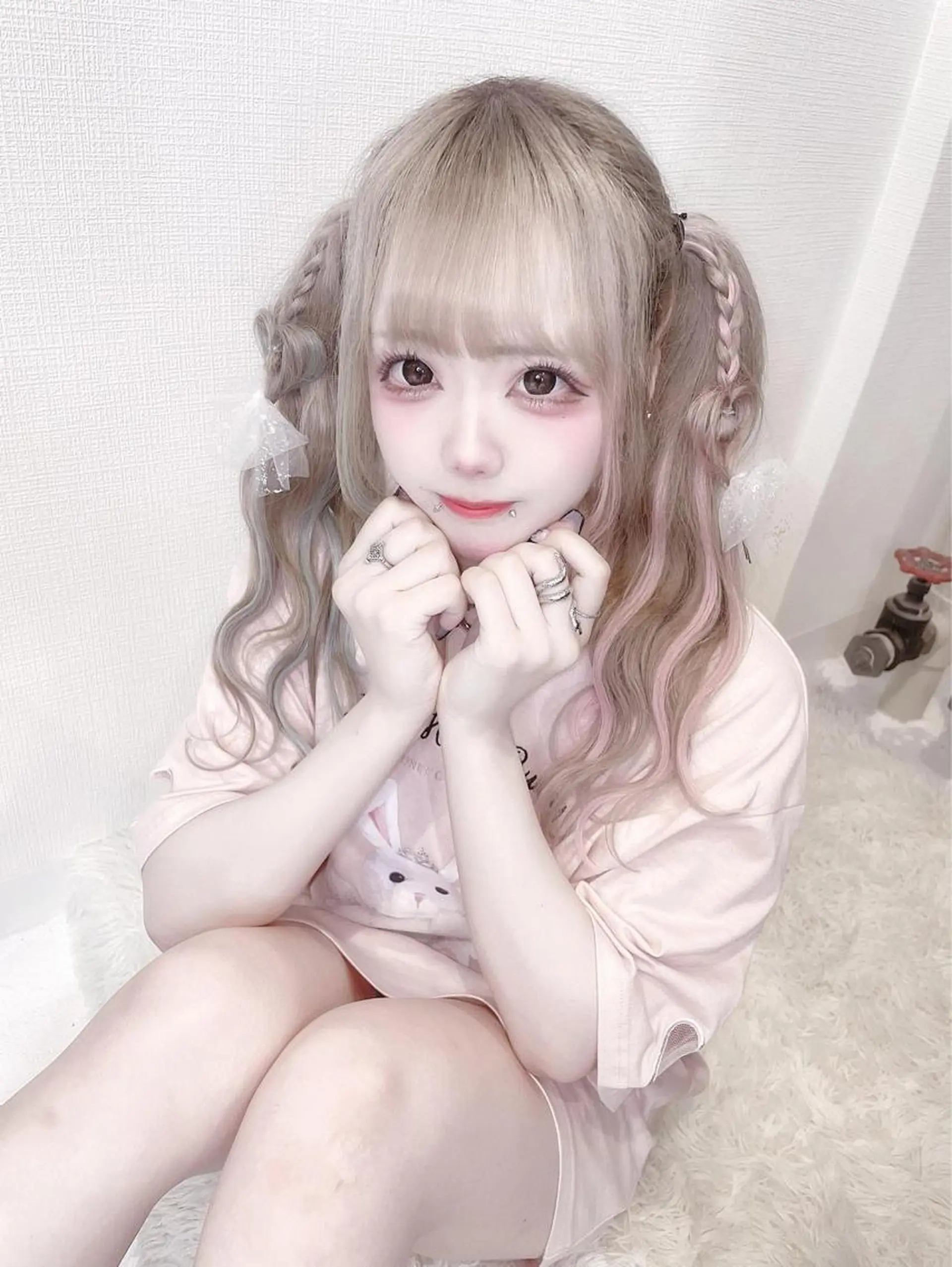 ロング カラー メッシュ ピンクカラー エクステ カット ヘアカラー トリートメント エクステ ハイトーンエクステ 🎩カズキ🎩のヘアスタイル