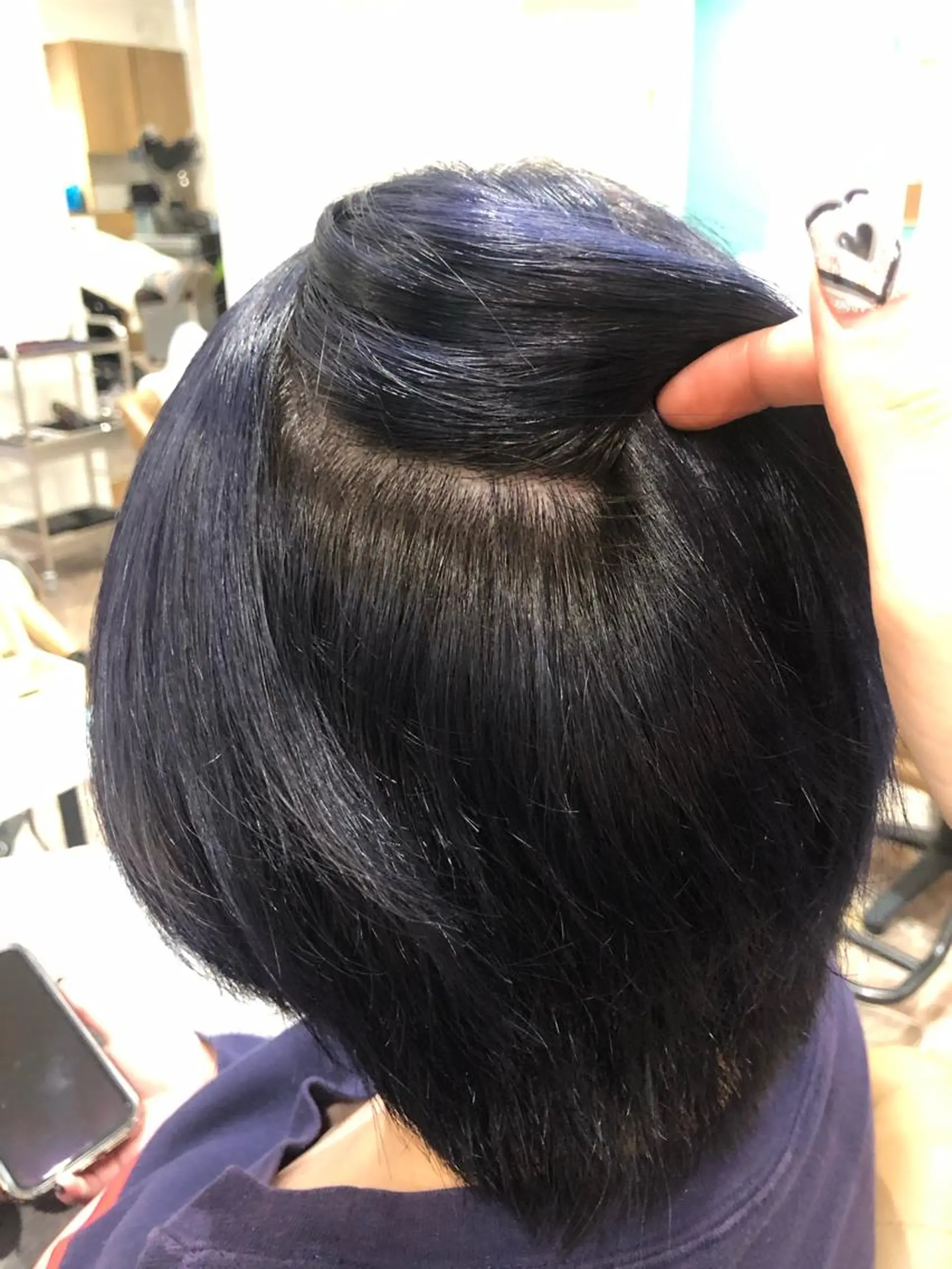 ショート カラー ブルーカラー ネイビーカラー きらく あやののヘアスタイル