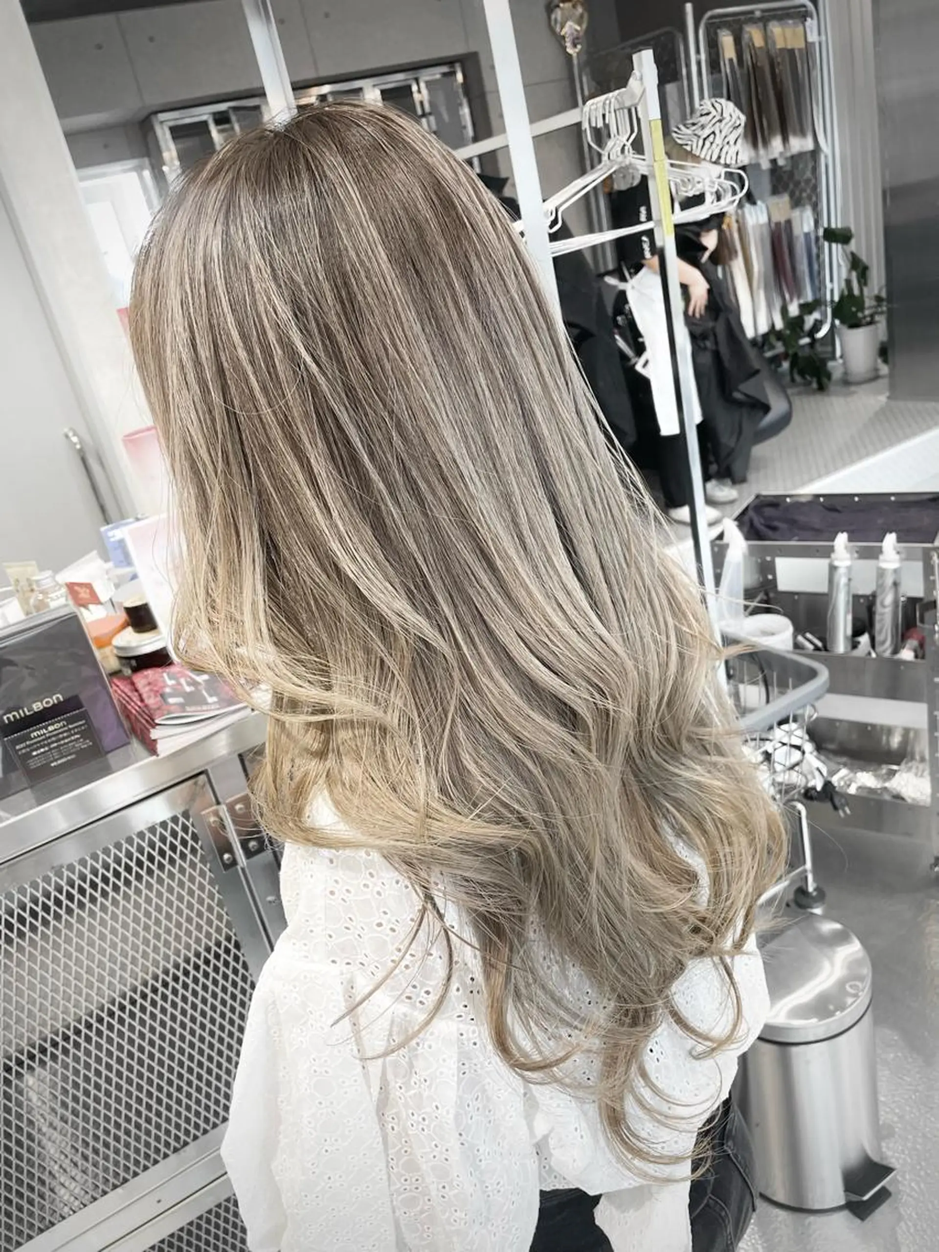 セミロング レイヤーカット カット ヘアカラー トリートメント ヘアセット CARAT堺東 Aujua認定サロンのヘアスタイル