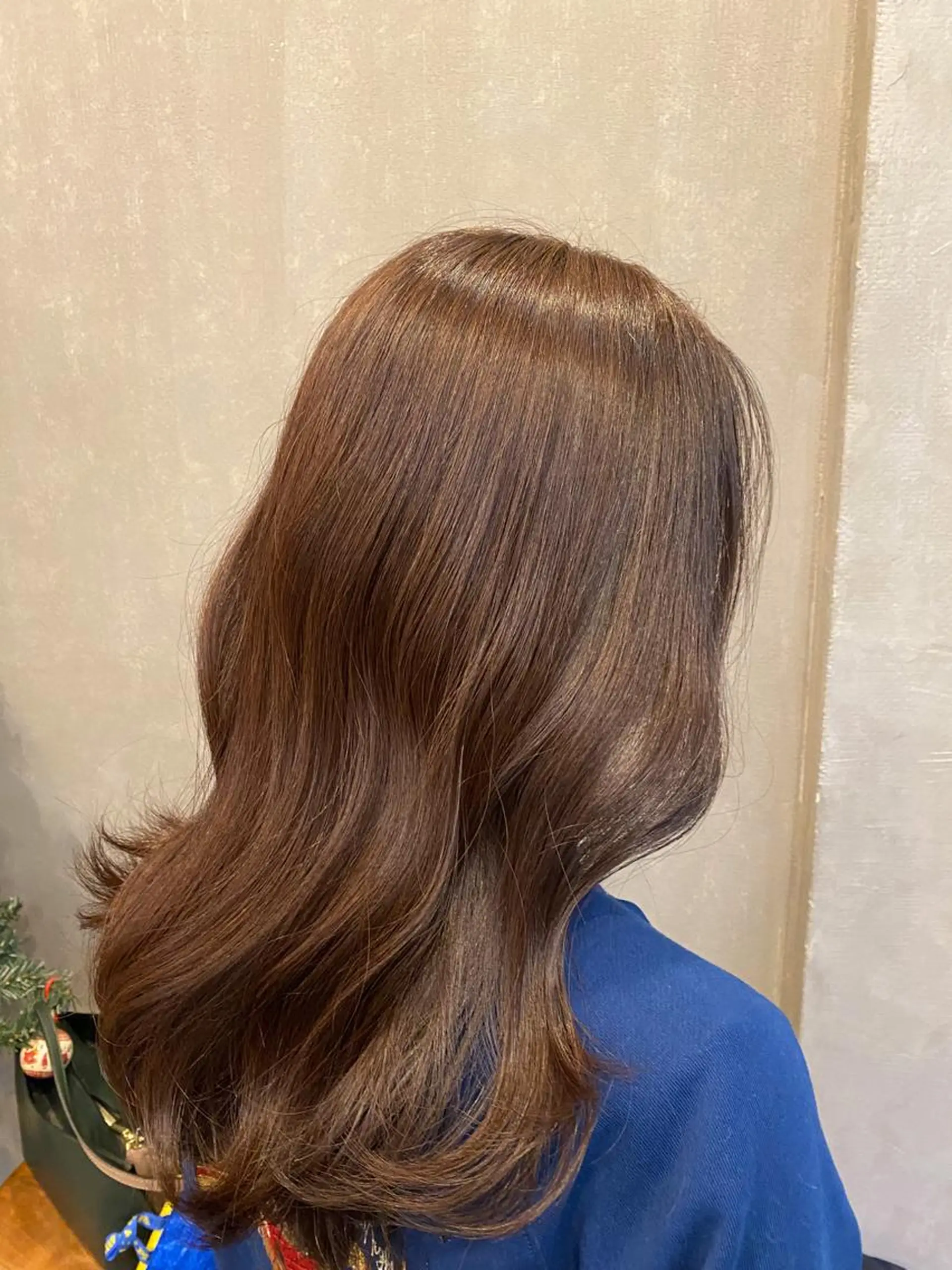 セミロング カラー ブラウンカラー チョコレートブラウン カット ヘアカラー 艶カラー 藤澤さくらのマツエク・マツパデザイン