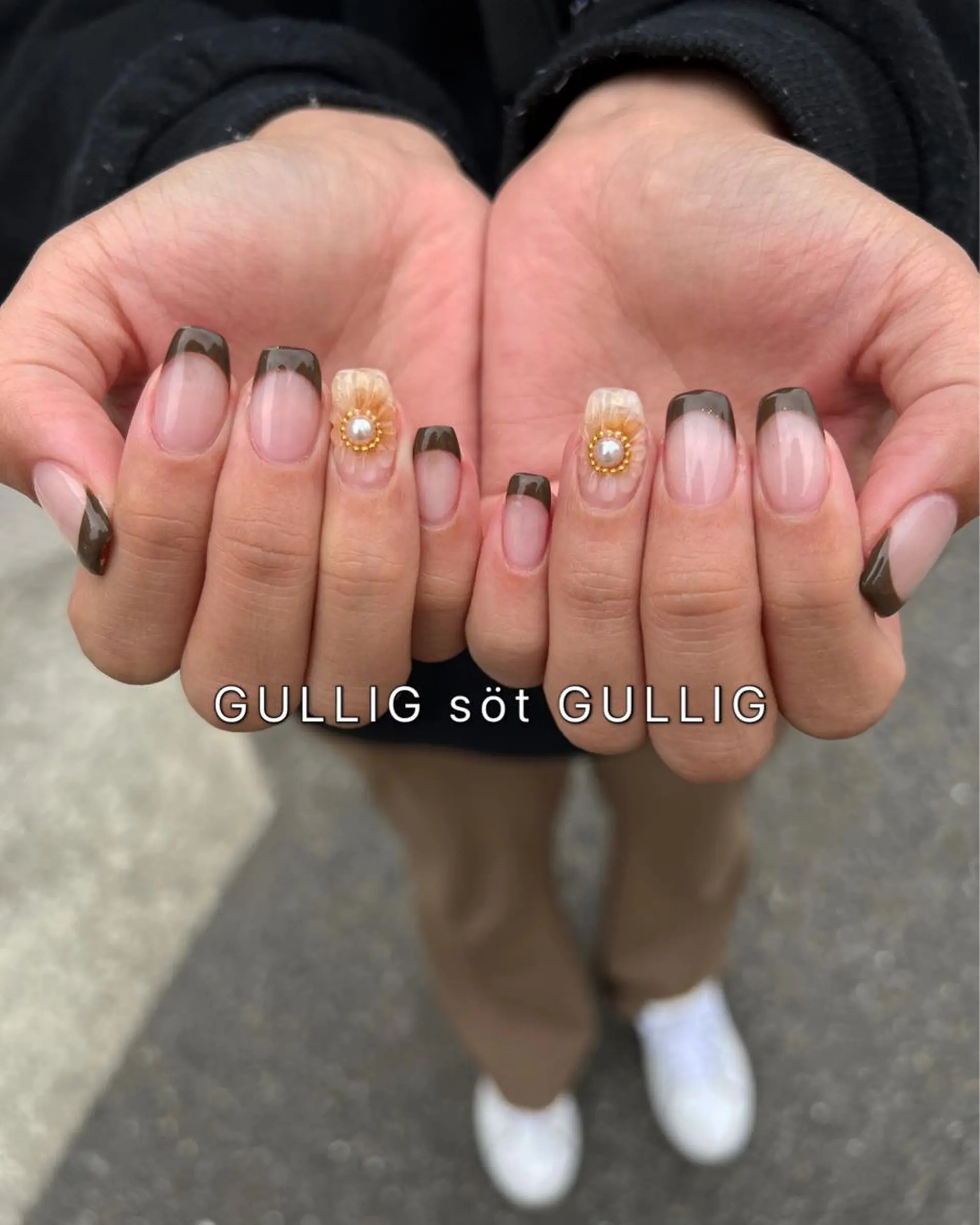 ネイル ハンドネイル フットネイル GULLIG söt GULLIGのネイルデザイン