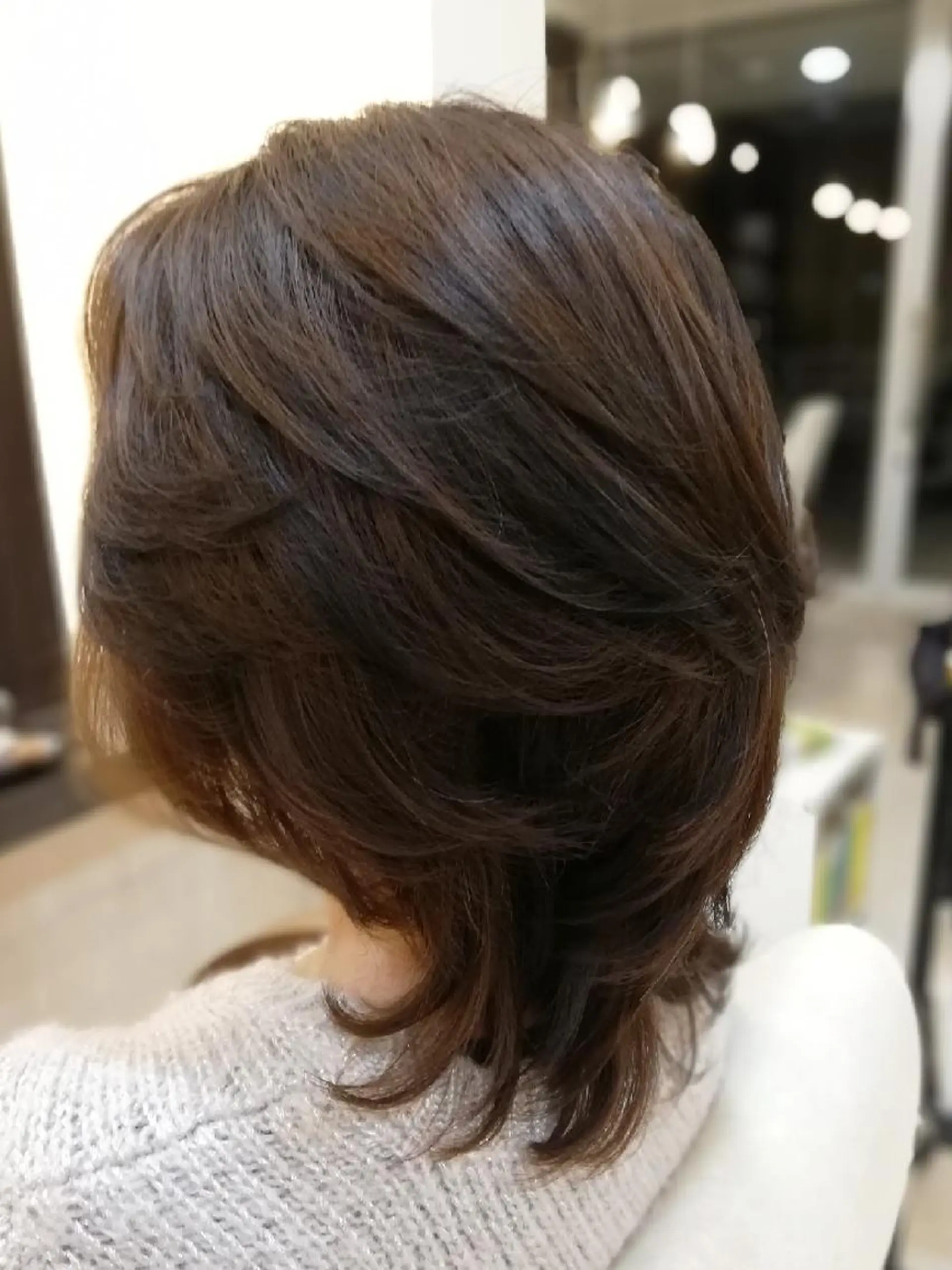 ミディアム カラー ミディアムレイヤー ハイライトカラー ハイライト レイヤーカット 森下 勝誠のヘアスタイル