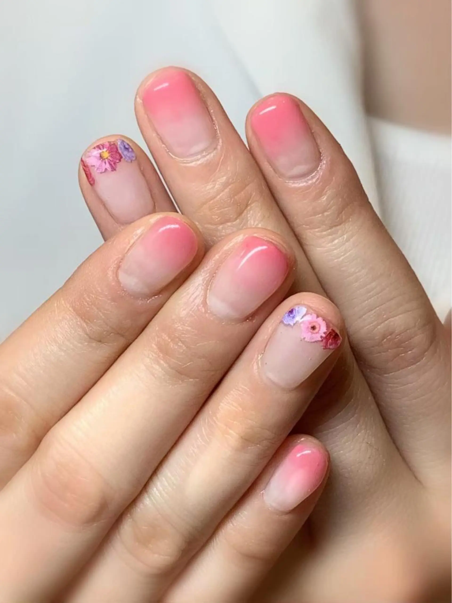 ネイル フラワーネイル フレンチネイル ハンドネイル Nail_Aroma KOKOのネイルデザイン