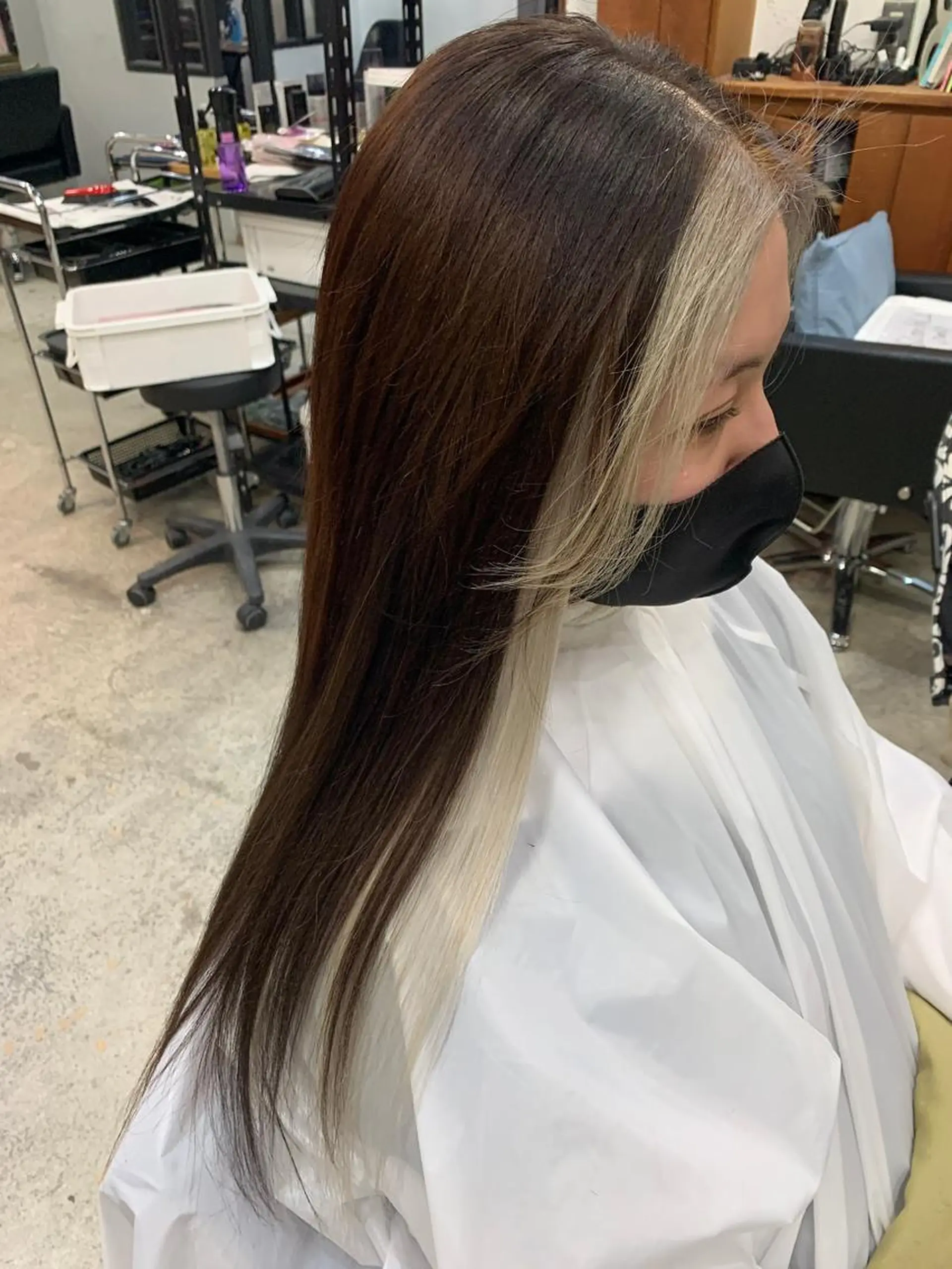 ロング ミストバング エクステ 大内 志穂のヘアスタイル