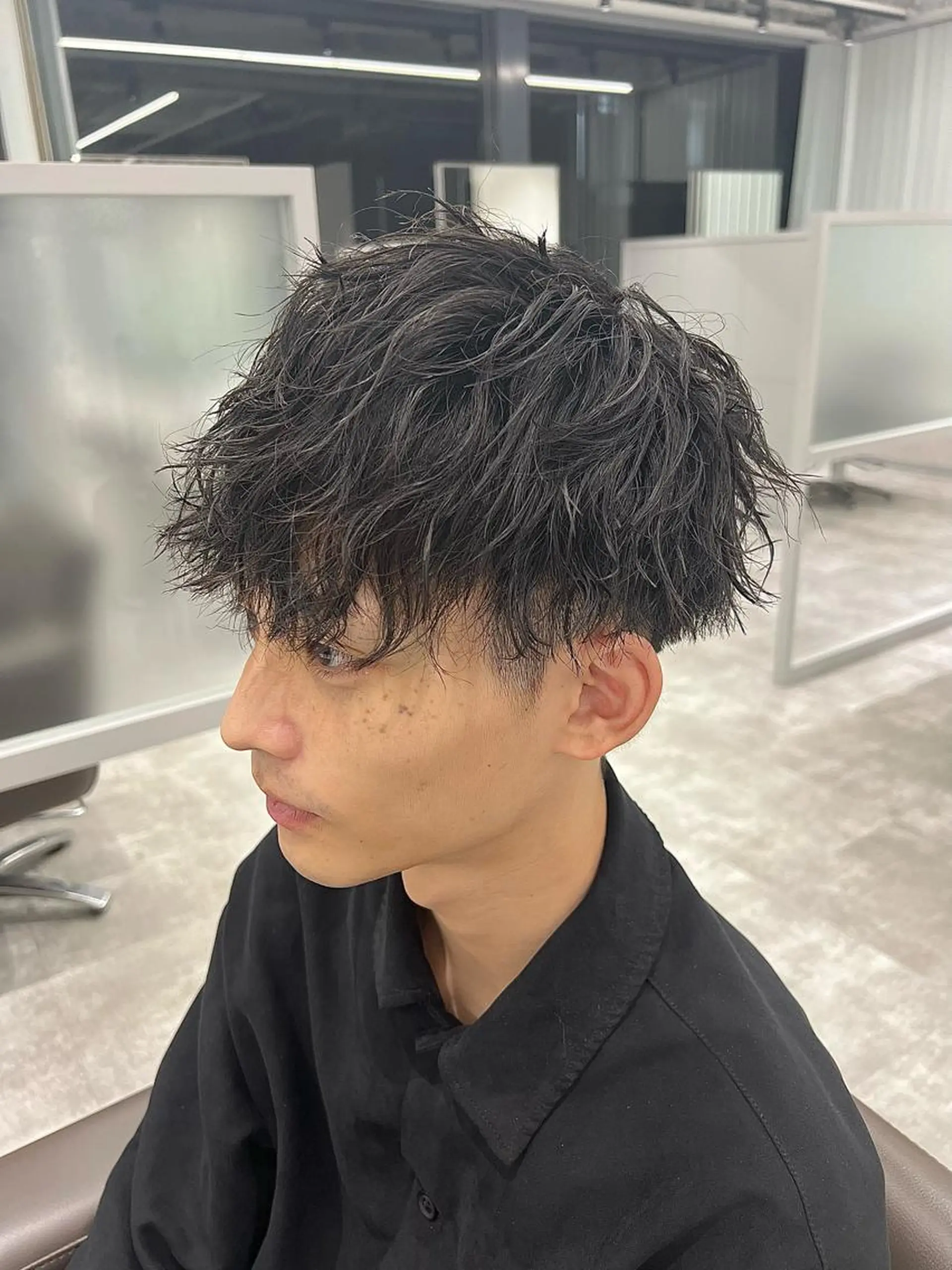 ショート カラー パーマ メンズ kiitos所属・関西センターパート メンズモデル募集のヘアスタイル