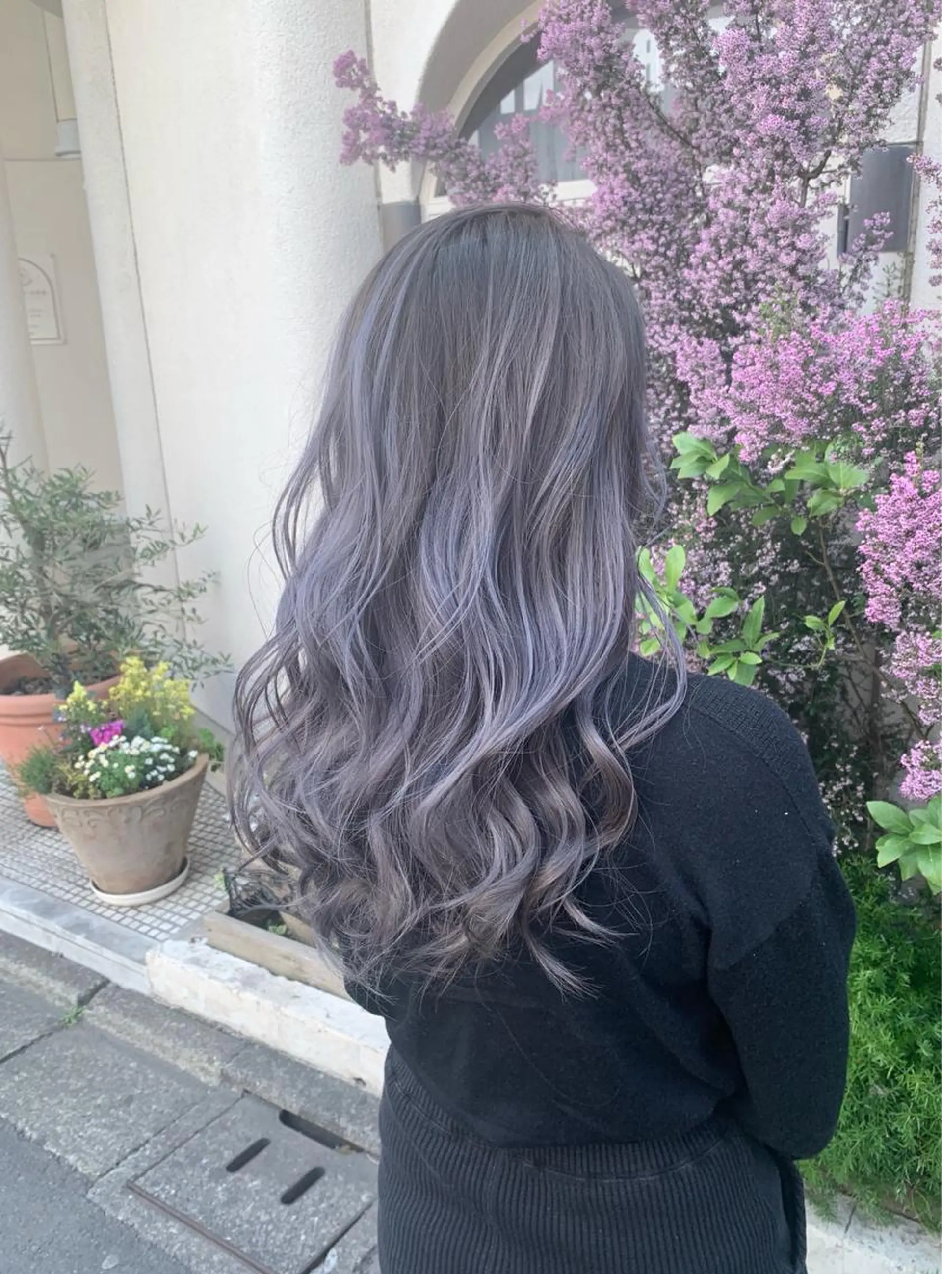 ロング カラー グラデーションカラー パープルカラー シルバー ヘアカラー トリートメント a-o横浜所属・色落ちまでキレイに！ ！女性サロンremiのヘアスタイル
