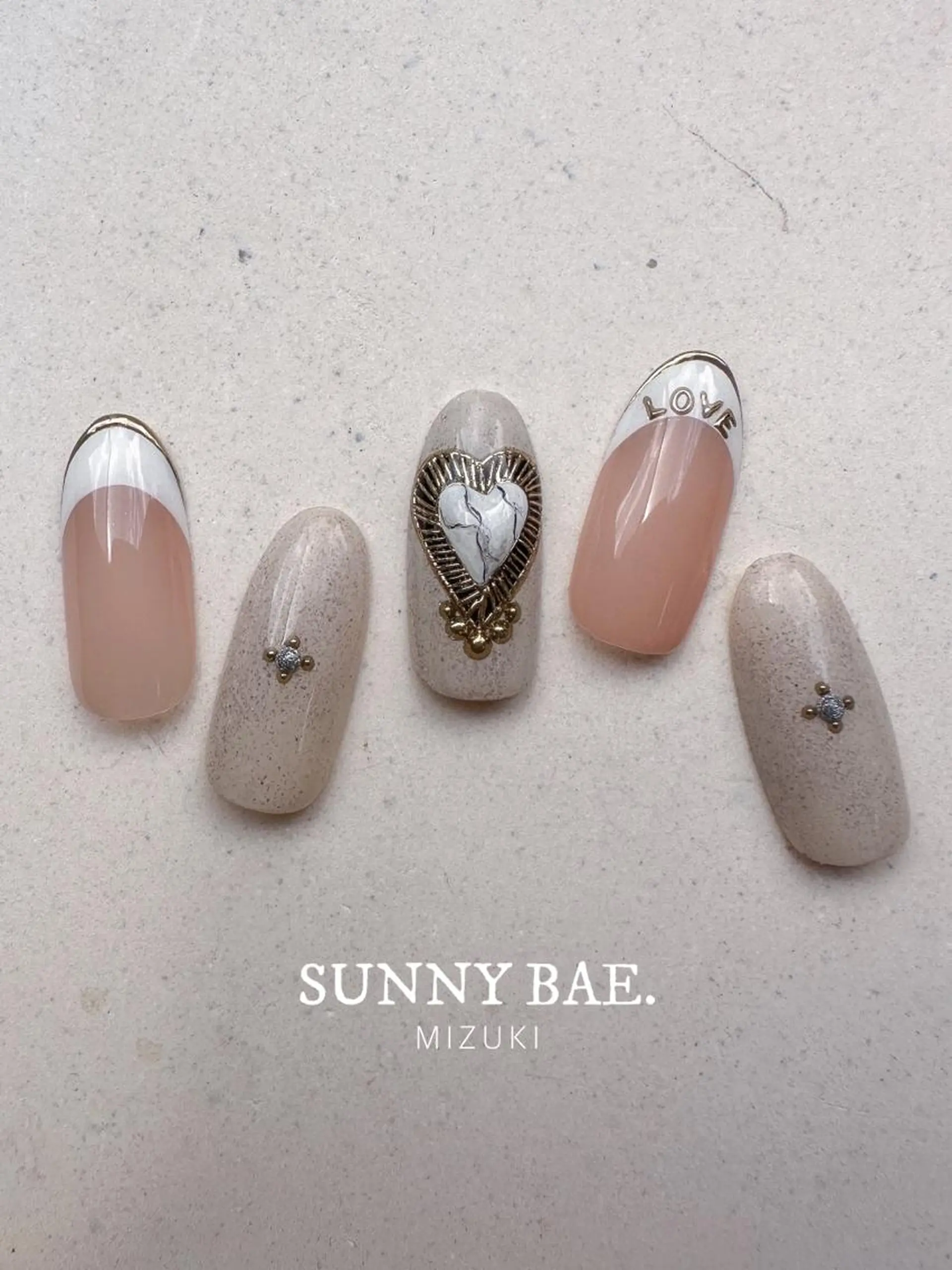 ネイル フレンチネイル ジェルネイル ハート 大理石ネイル(マーブル) ミラーネイル ハンドネイル SUNNY BAE. 🌼MIZUKIのネイルデザイン