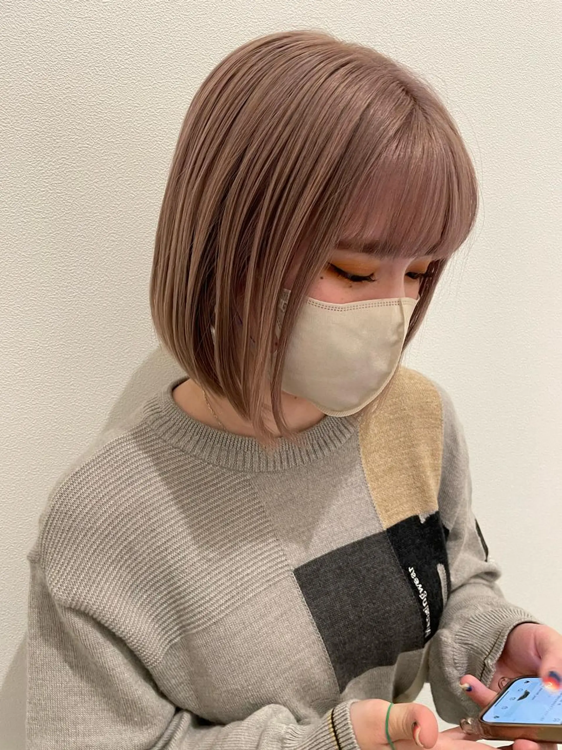 ミディアム カラー グレージュ ピンクカラー i.+sapporo所属・ショート/レイヤー /札幌/小山内のヘアスタイル