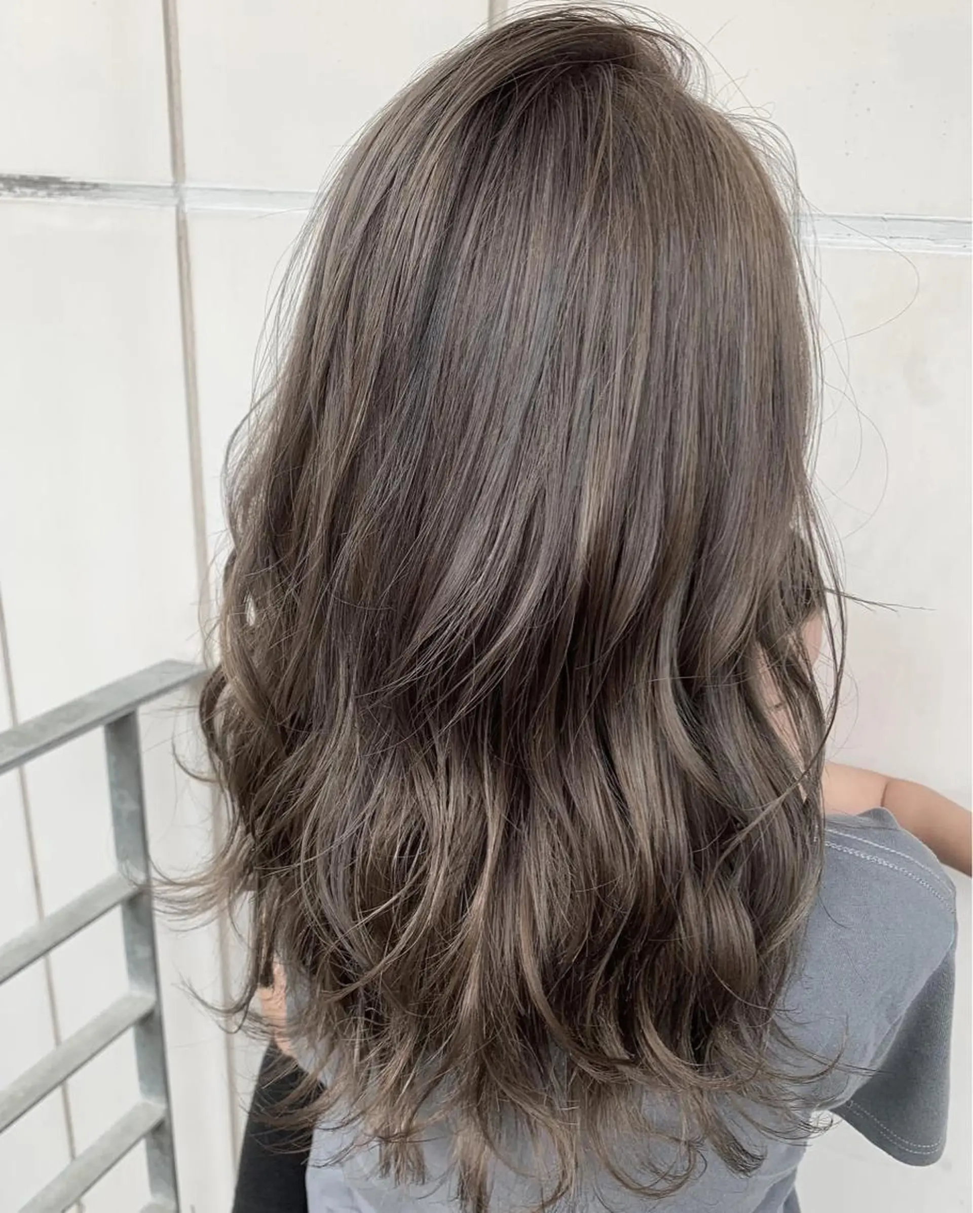 ロング カラー ヘアカラー トリートメント 髪質改善will hairdesignのヘアスタイル
