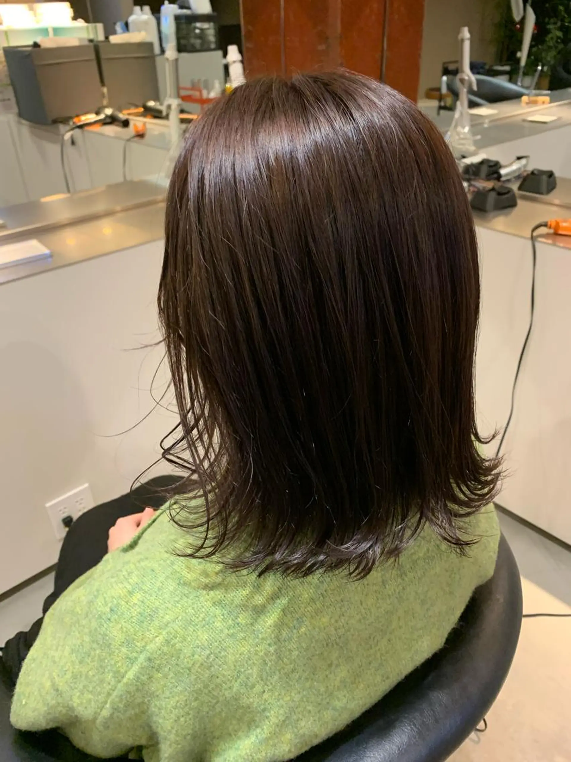 ミディアム ボブ 小顔カット 外ハネヘア PADOU平松 典幸のヘアスタイル