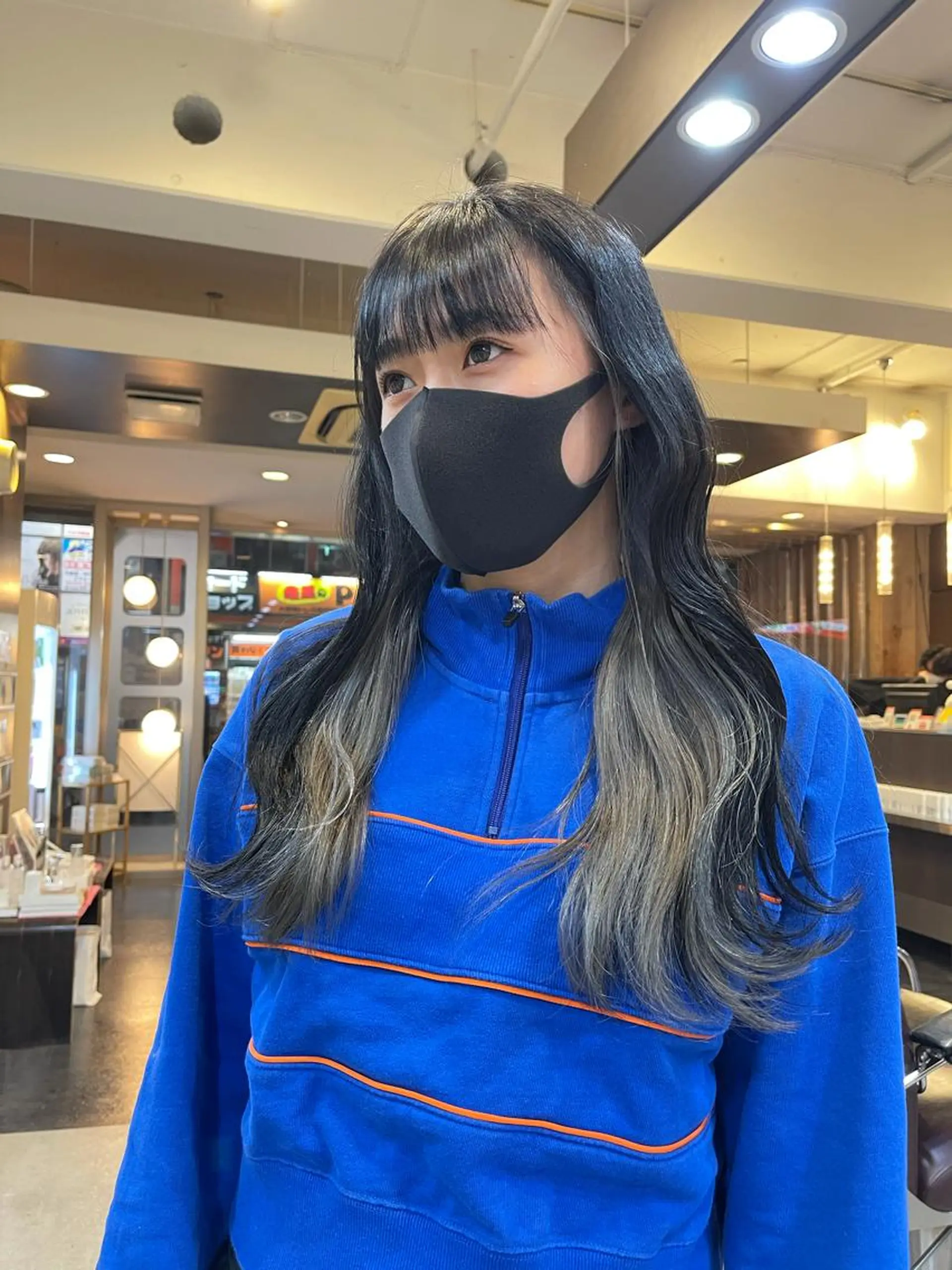 カラー ブリーチ ユナ🌙 nailのネイルデザイン