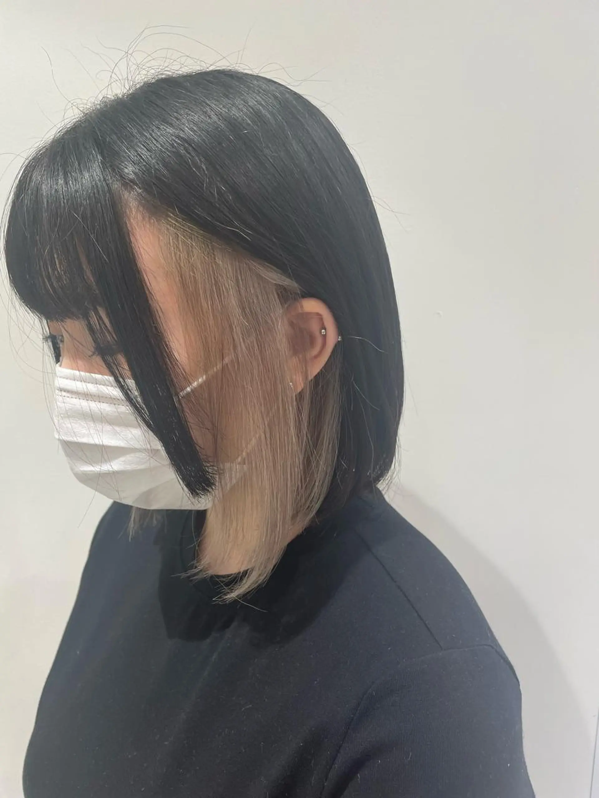 ミディアム 長尾菜々美🐰 ／ハイトーンカラーのヘアスタイル