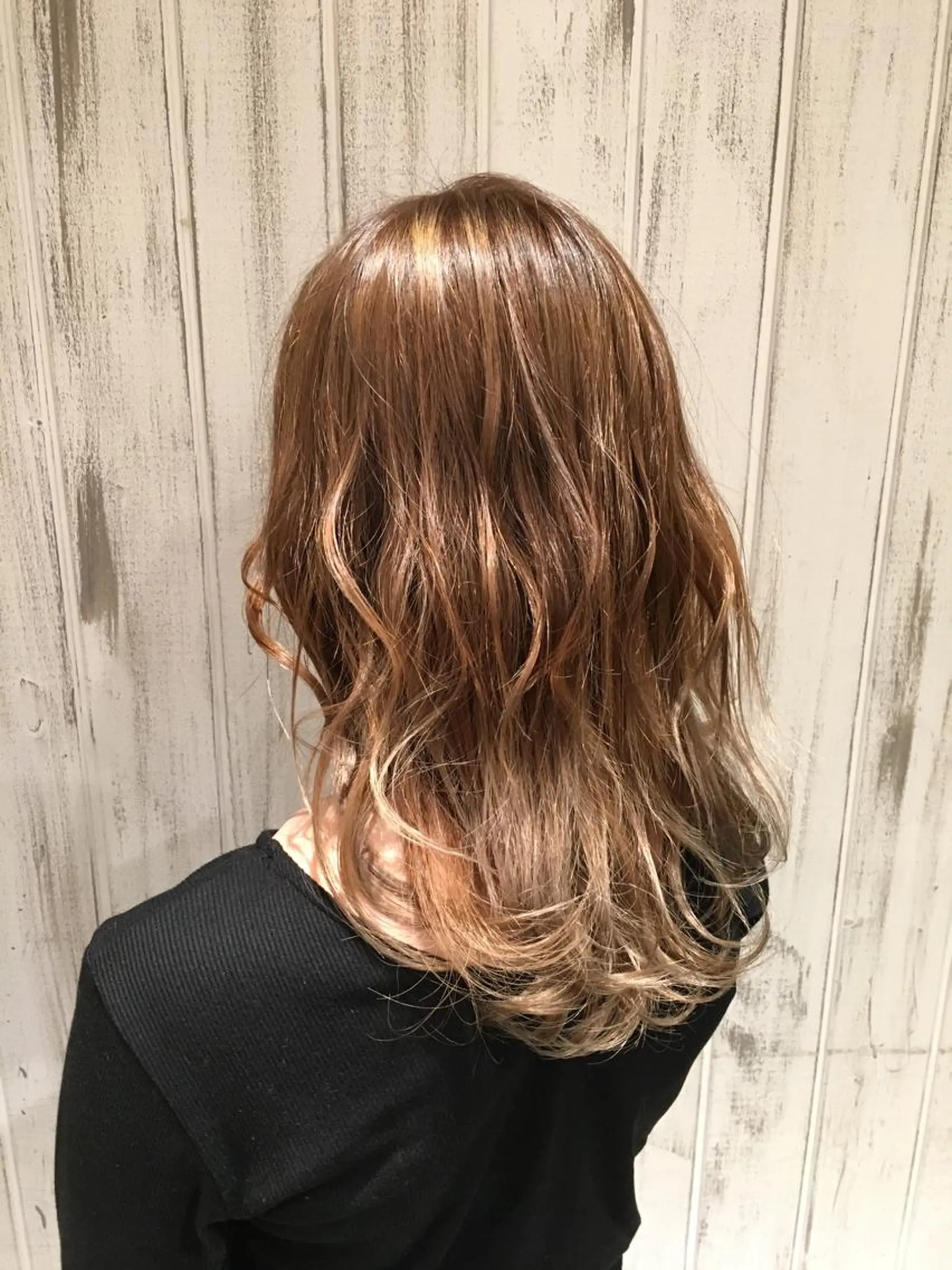 ロング カラー バレイヤージュ レイヤーカット FENICE onthe beach所属・永井大樹✨ 透明感カラー✨のヘアスタイル