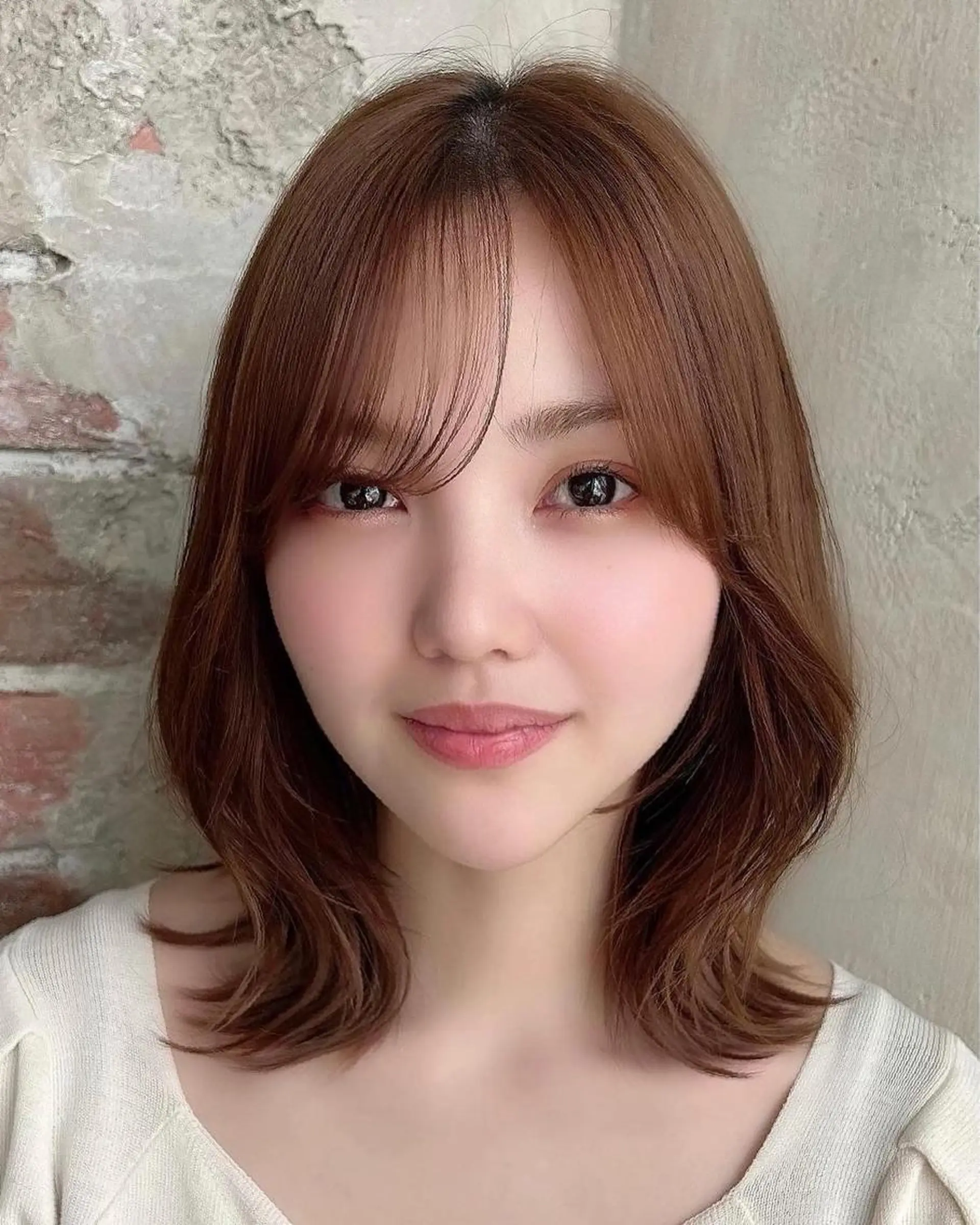 セミロング カラー ベージュカラー ブラウンカラー くびれヘア 髪質改善 縮毛矯正 カット ヘアカラー トリートメント 🧡くびれヘア/前髪 顔周り🧡久原結衣のヘアスタイル