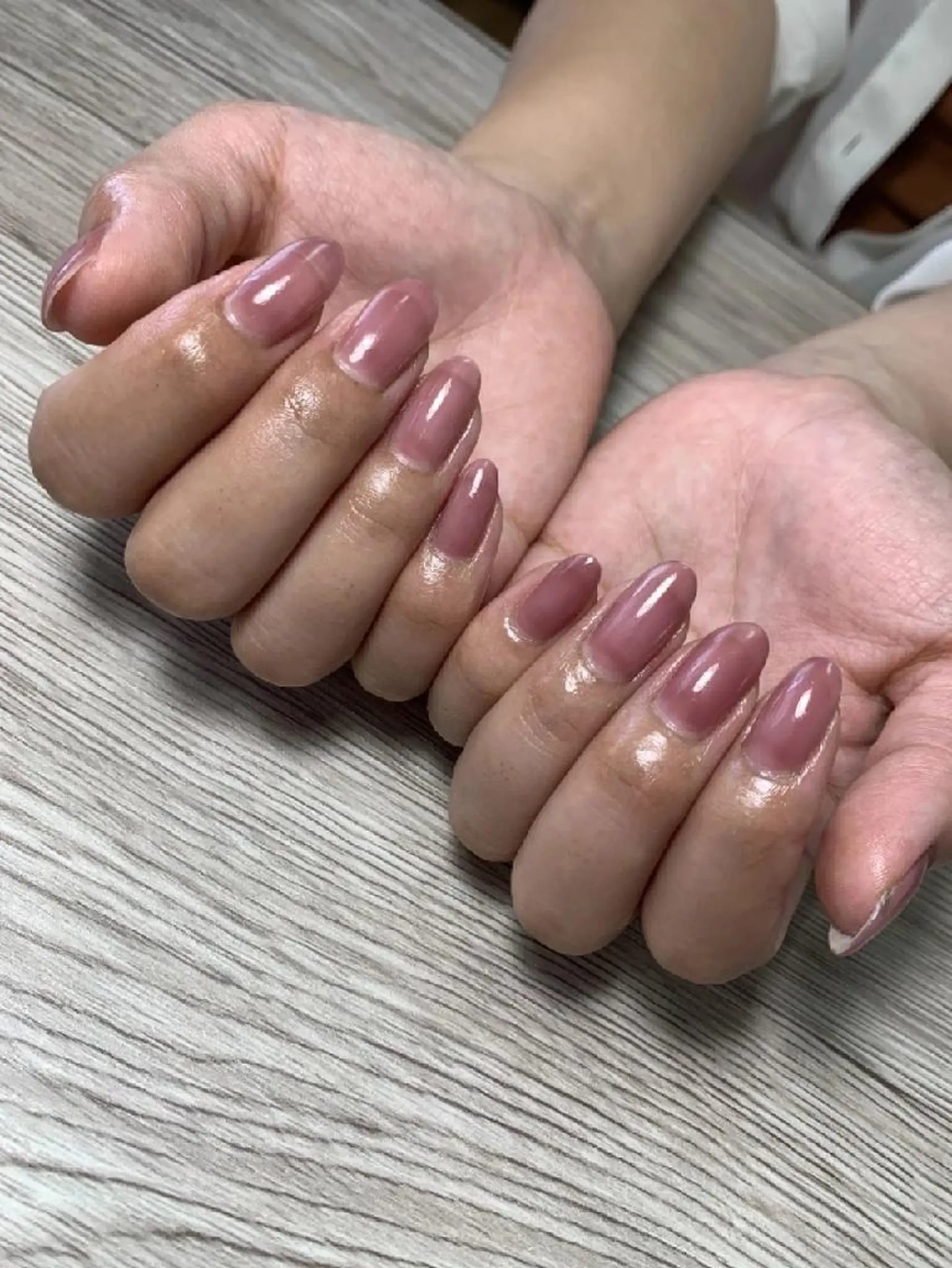 ネイル ハンドネイル akanail .のネイルデザイン