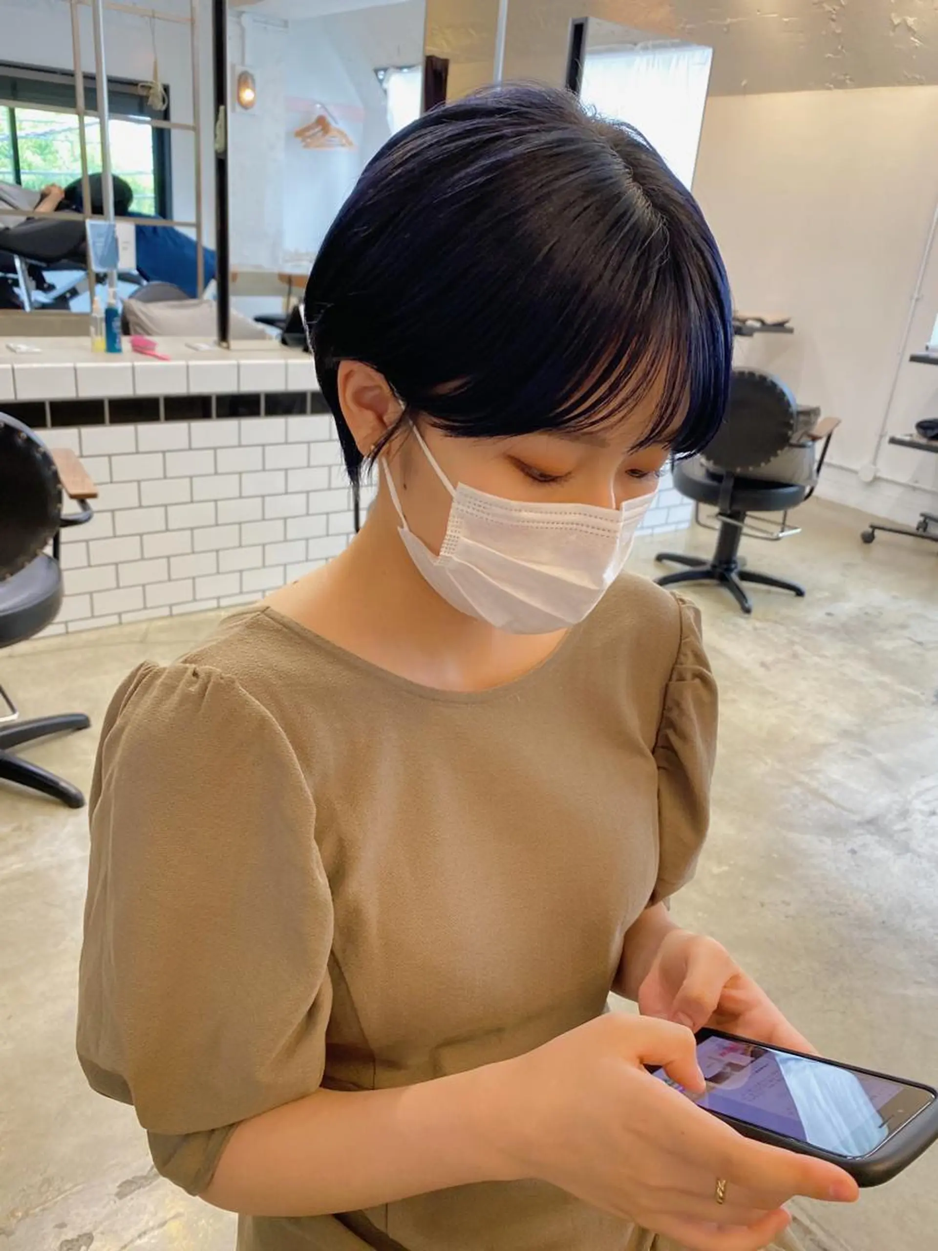ショート カラー salowin三丁目所属・🟩ベージュ/ショー ト/ボブ🟩タカモリのヘアスタイル