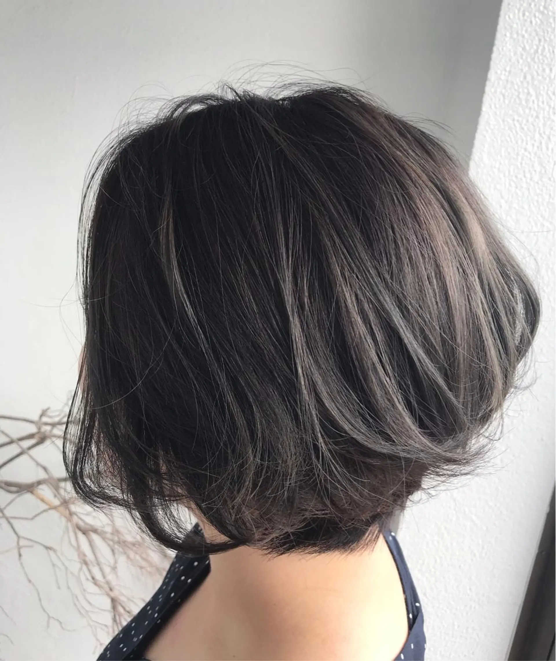 ミディアム カラー ダークグレー ダークグレージュ グレージュ 大嶋 宏隆のヘアスタイル