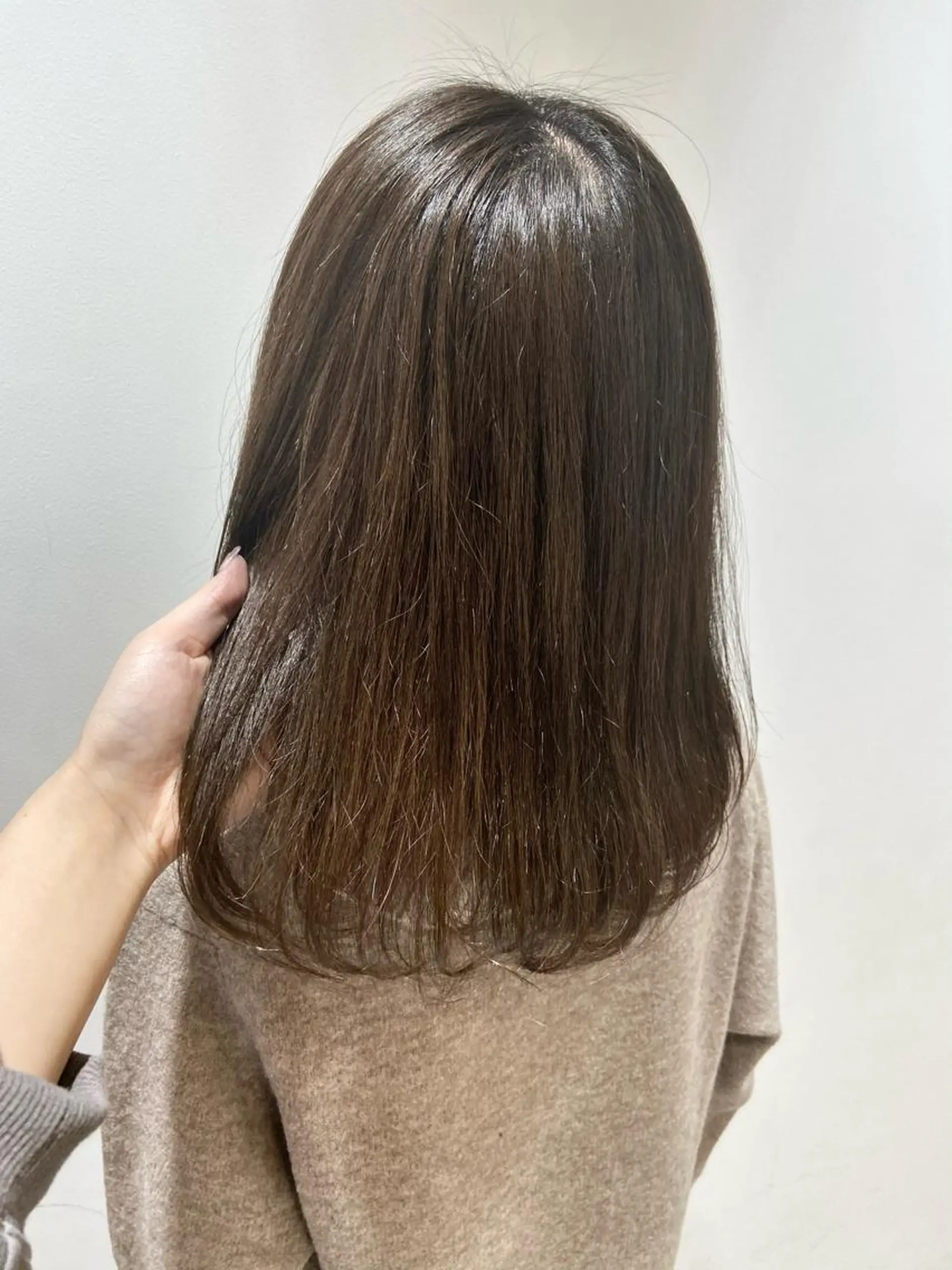 ミディアム カラー カット ヘアカラー トリートメント 🐺ウルフ/レイヤー 似合わせ‎🤍沙羅のヘアスタイル