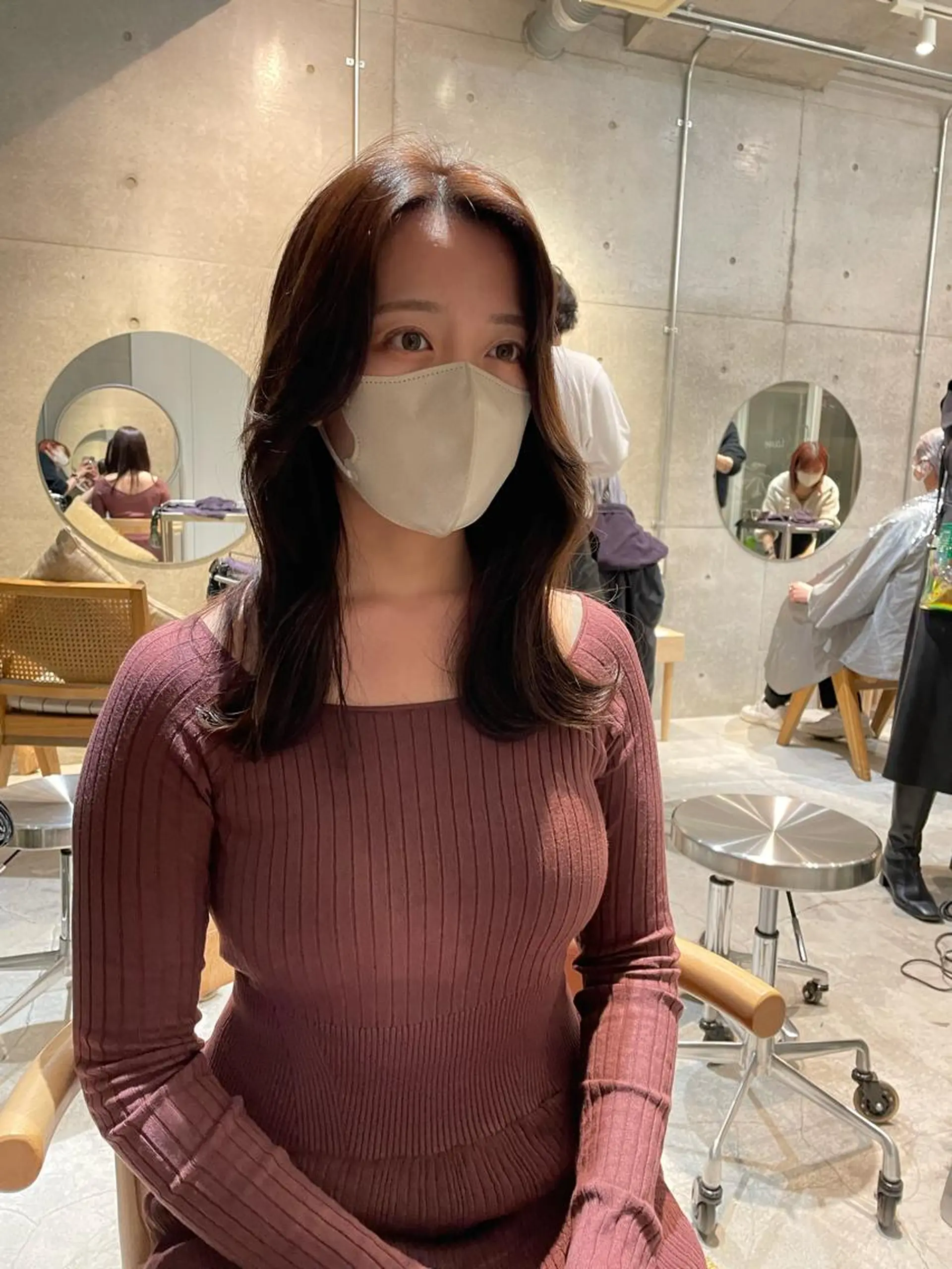 セミロング カラー くびれヘア カット ヘアカラー トリートメント レイヤーカット🎀 kanaのヘアスタイル